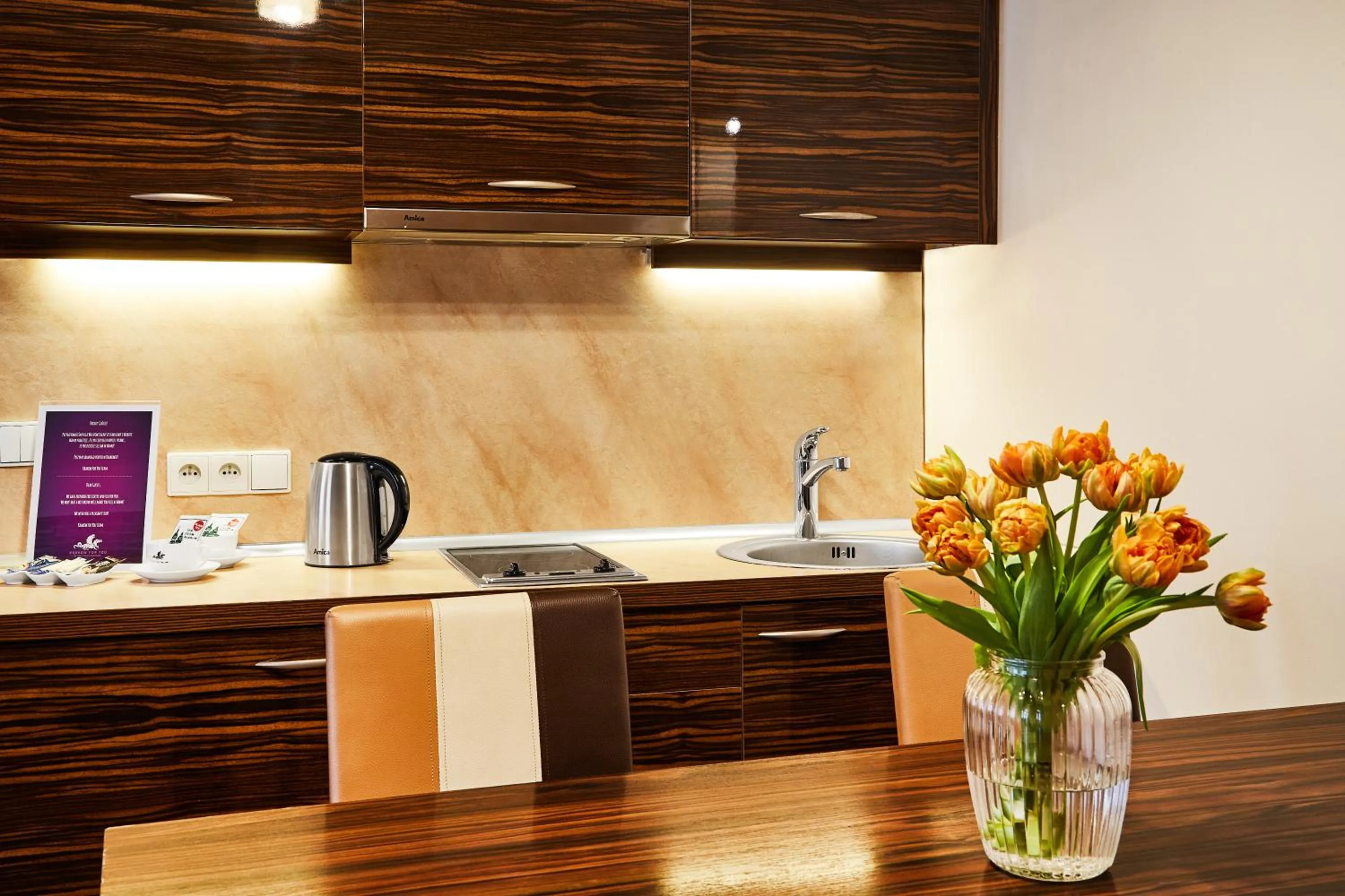 Kitchen or kitchenette in Krakow For You Main Square Apartments