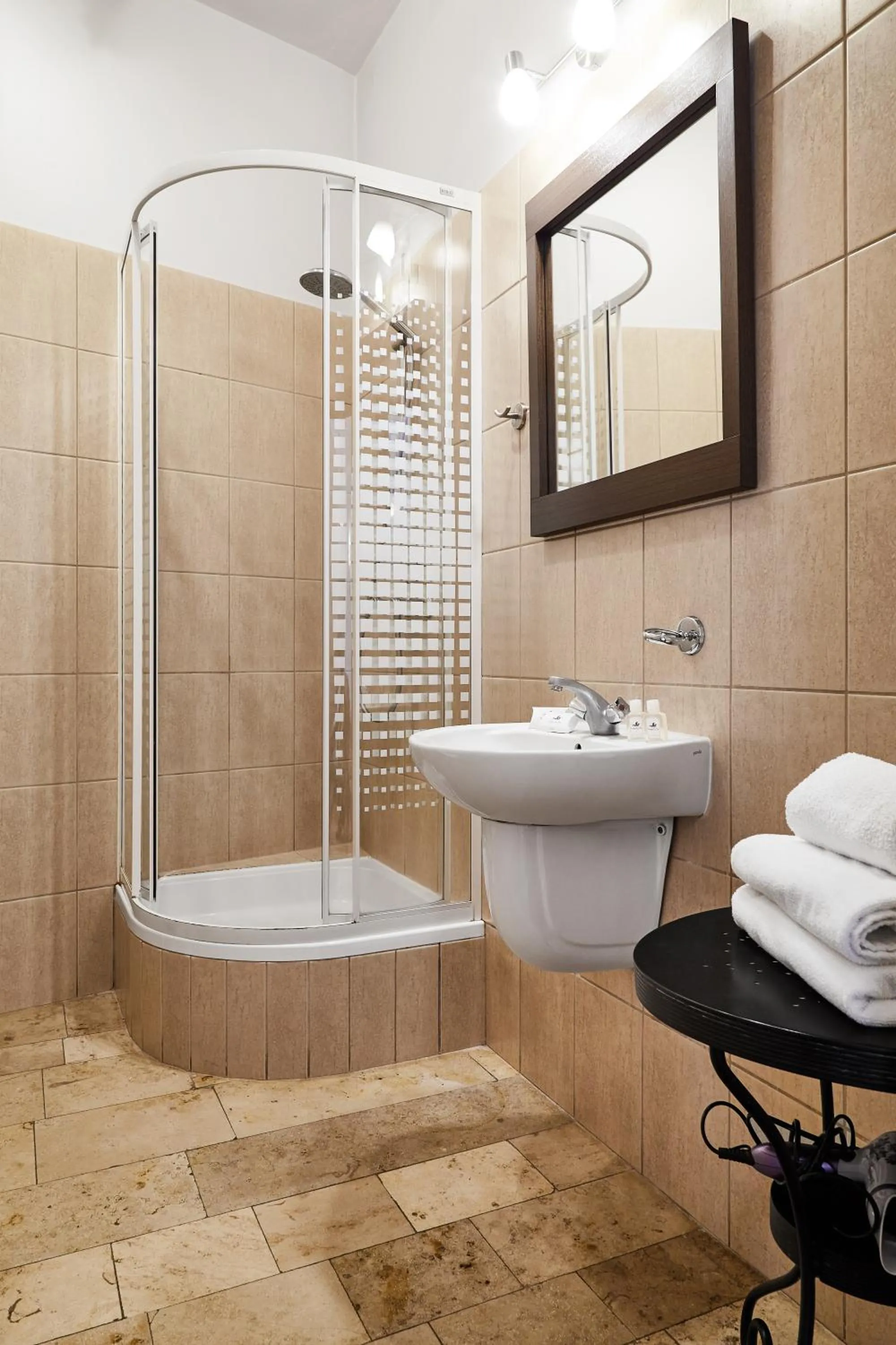 Bathroom in Krakow For You Main Square Apartments