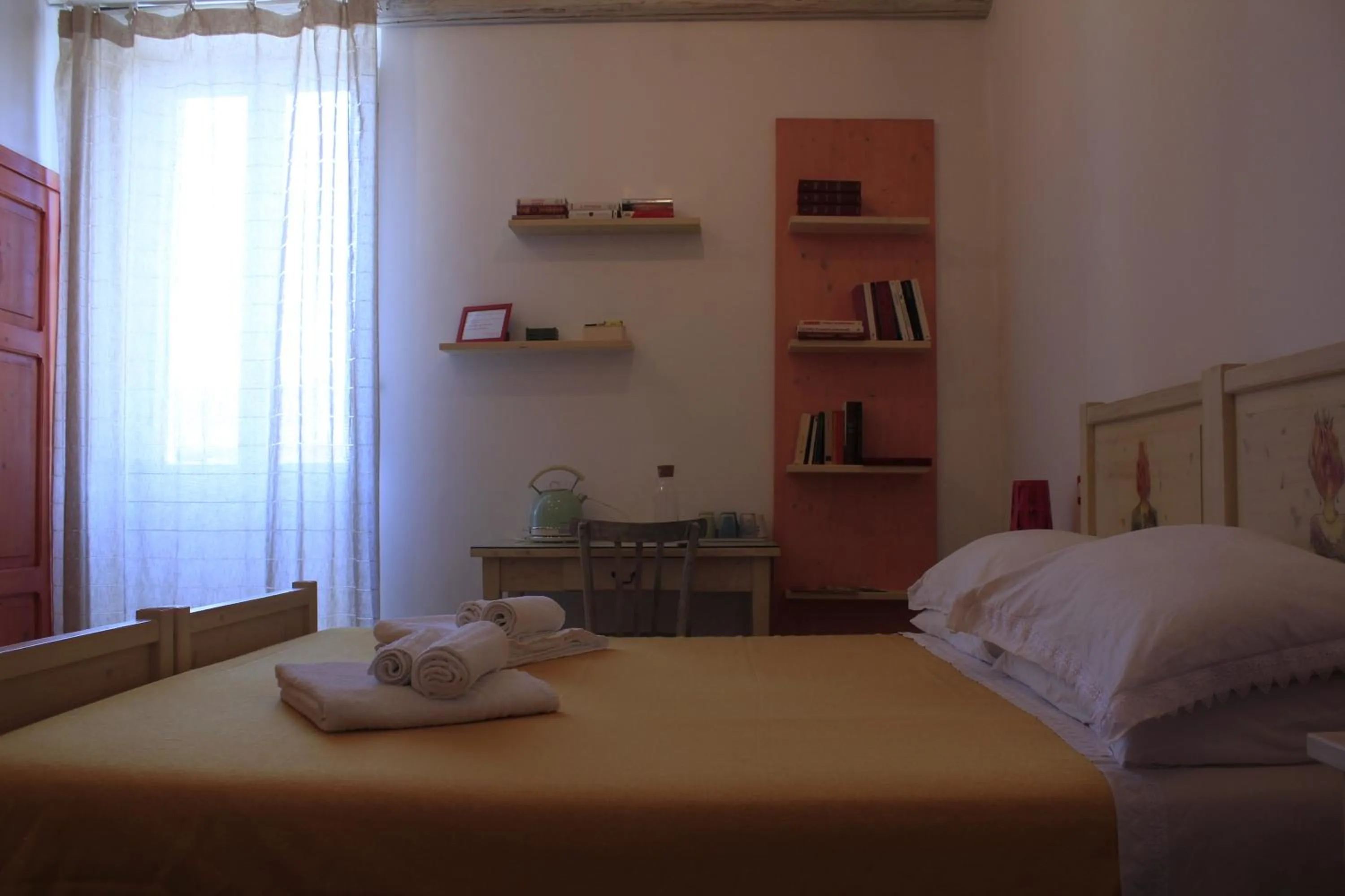 Library, Bed in Elementa