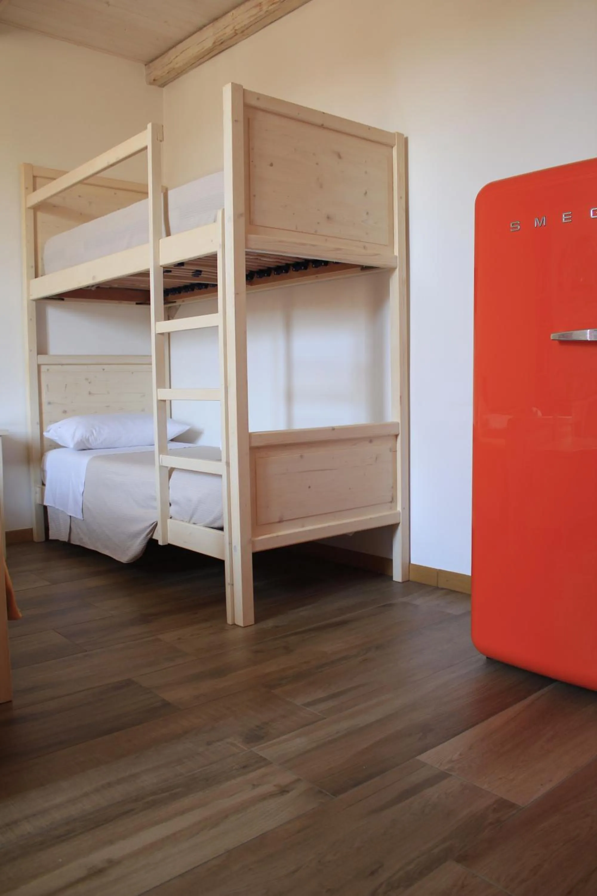 bunk bed, Bed in Elementa