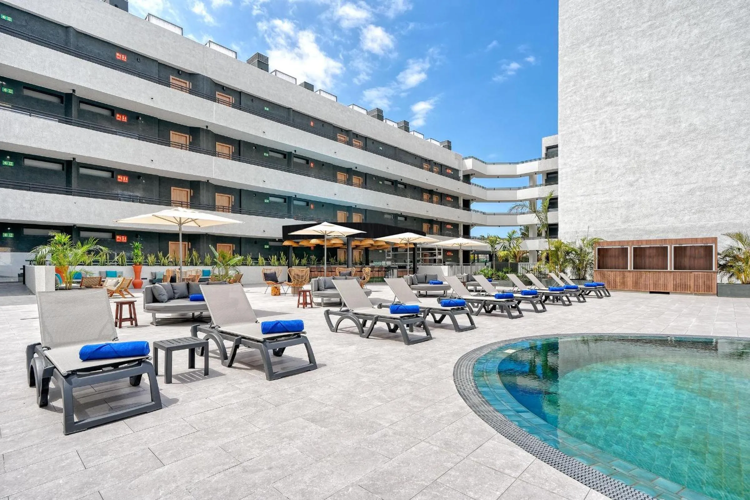 Swimming pool in Labranda Suites Costa Adeje