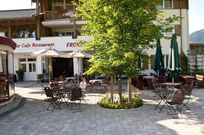 Restaurant/places to eat in Landhotel Berger