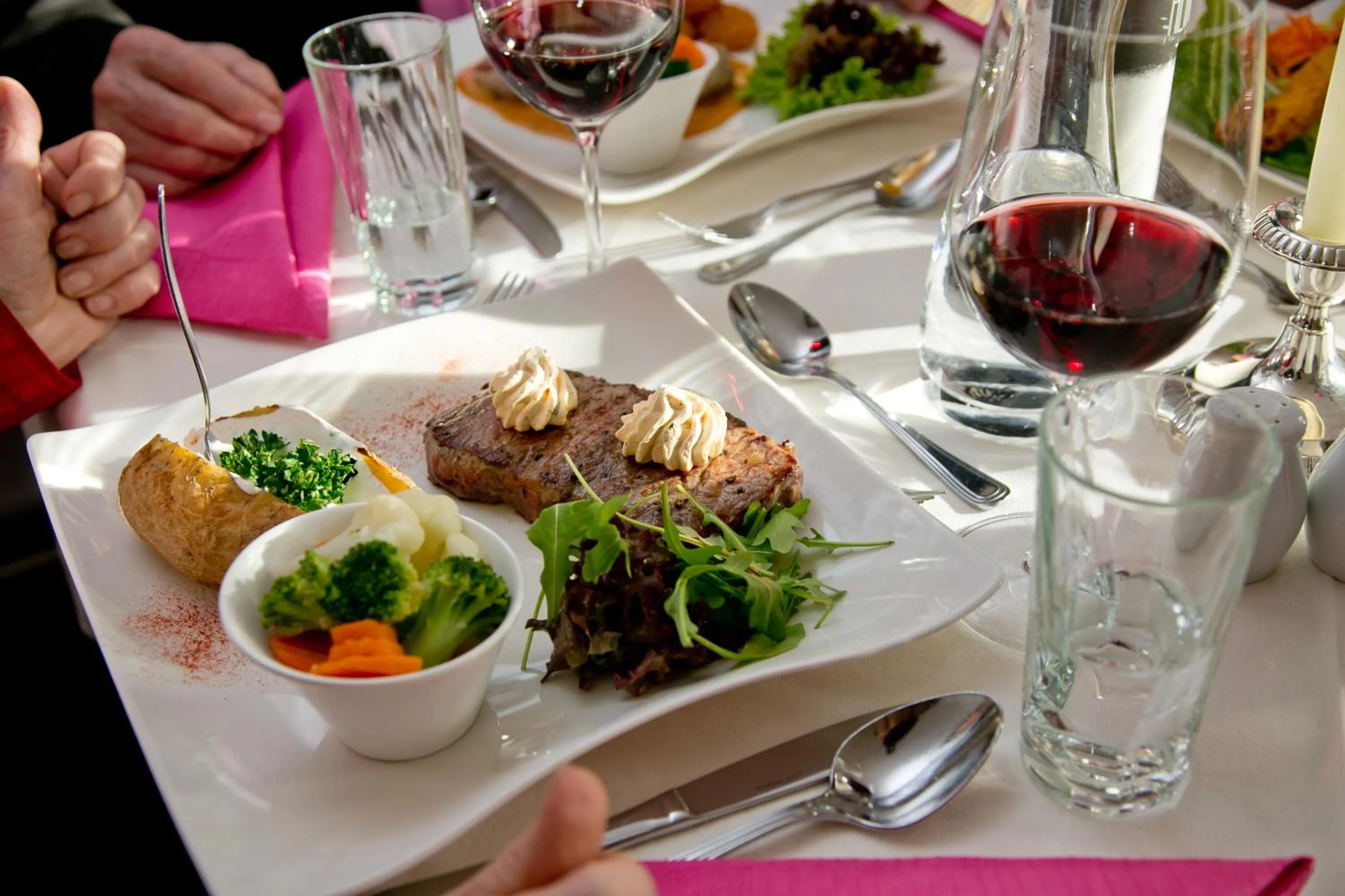 Restaurant/places to eat in Landhotel Berger