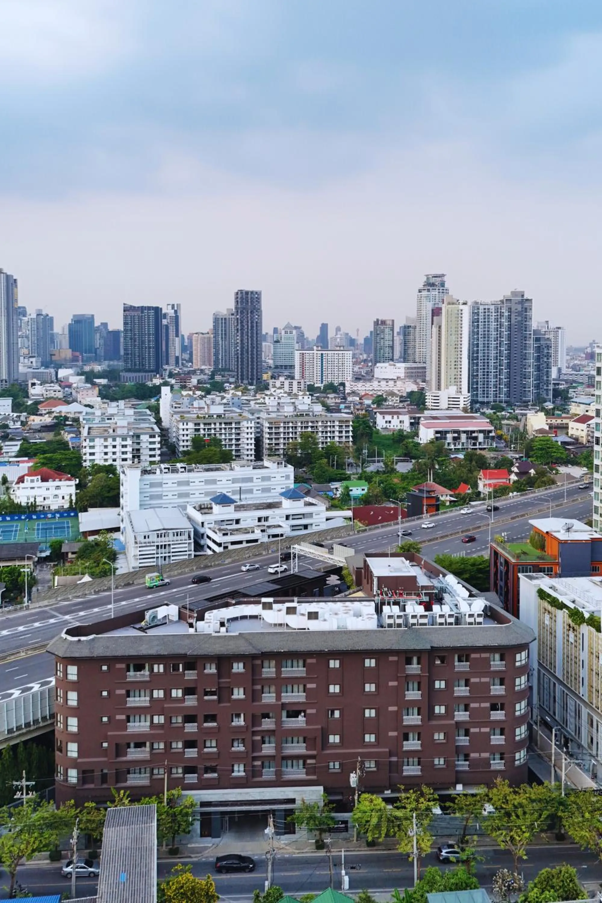 Property building in Marriott Executive Apartments Bangkok, Sukhumvit 50
