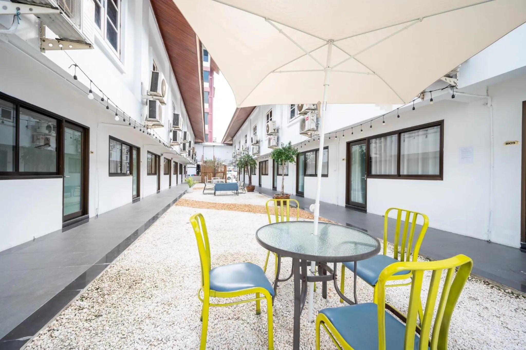 Property building in The President Hotel at Chokchai 4