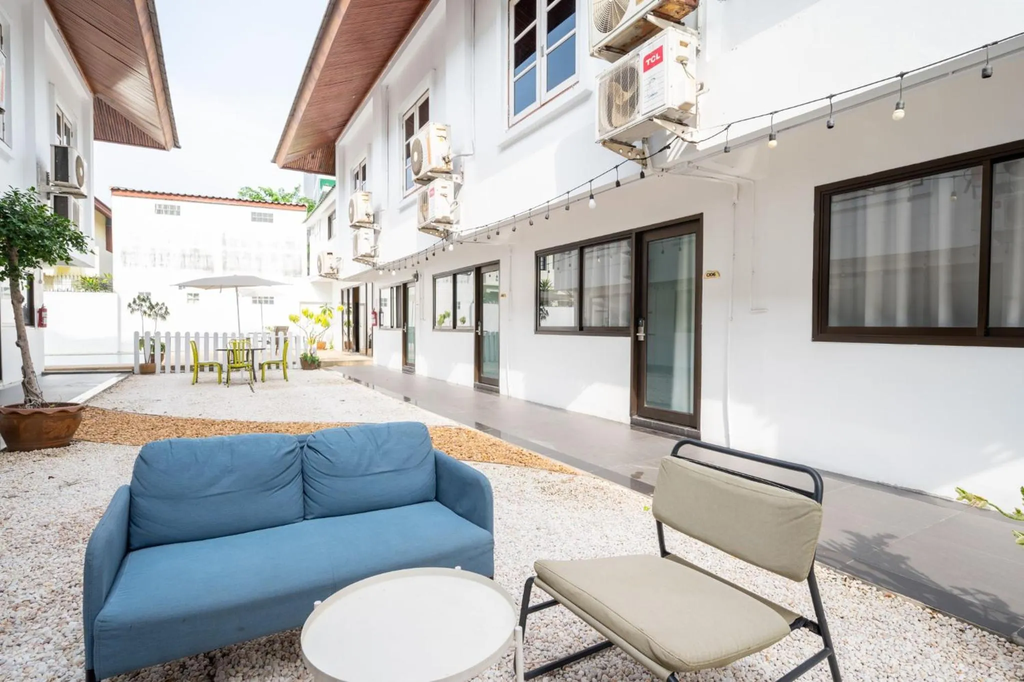 Property building in The President Hotel at Chokchai 4