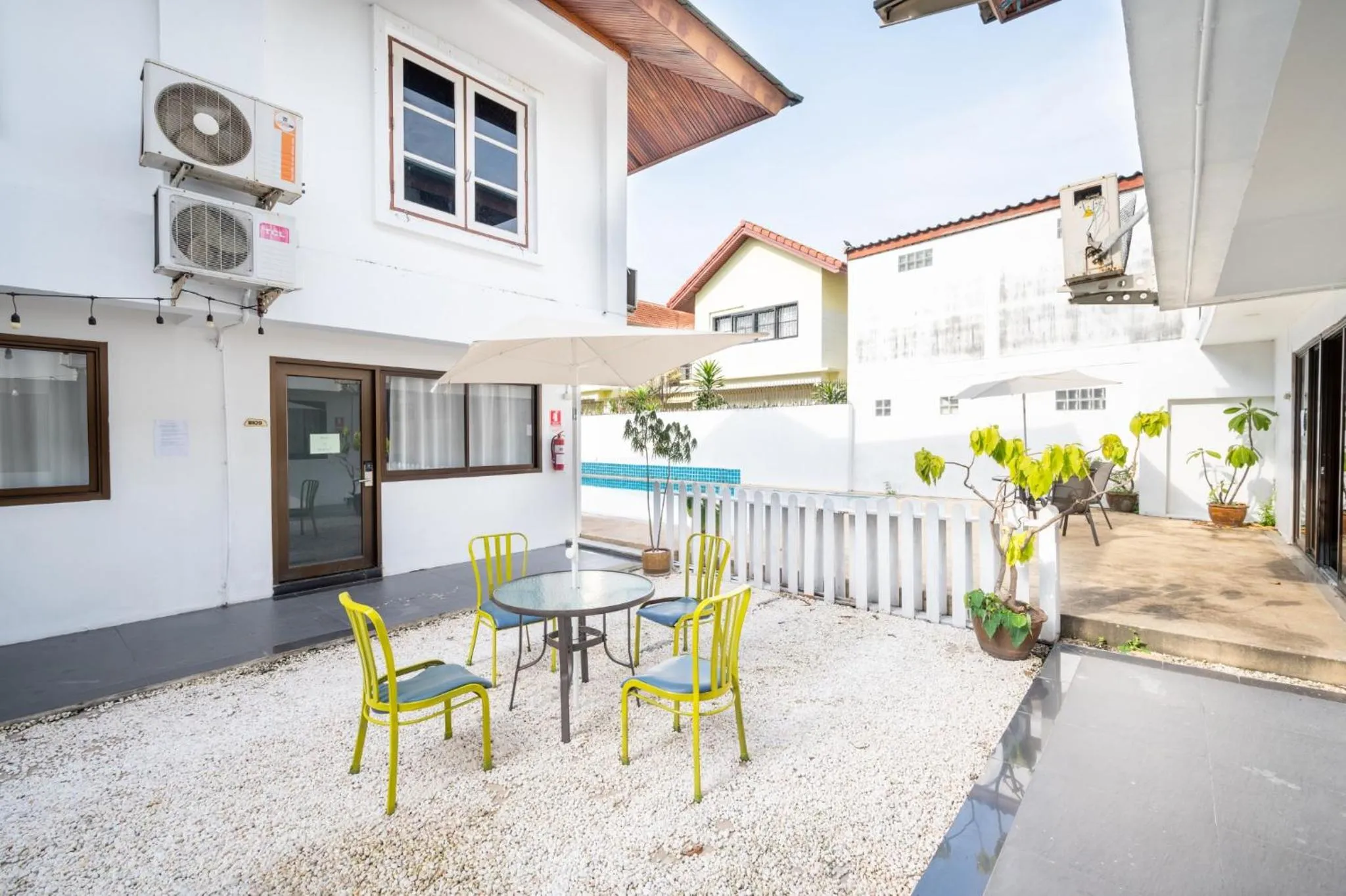 Day in The President Hotel at Chokchai 4