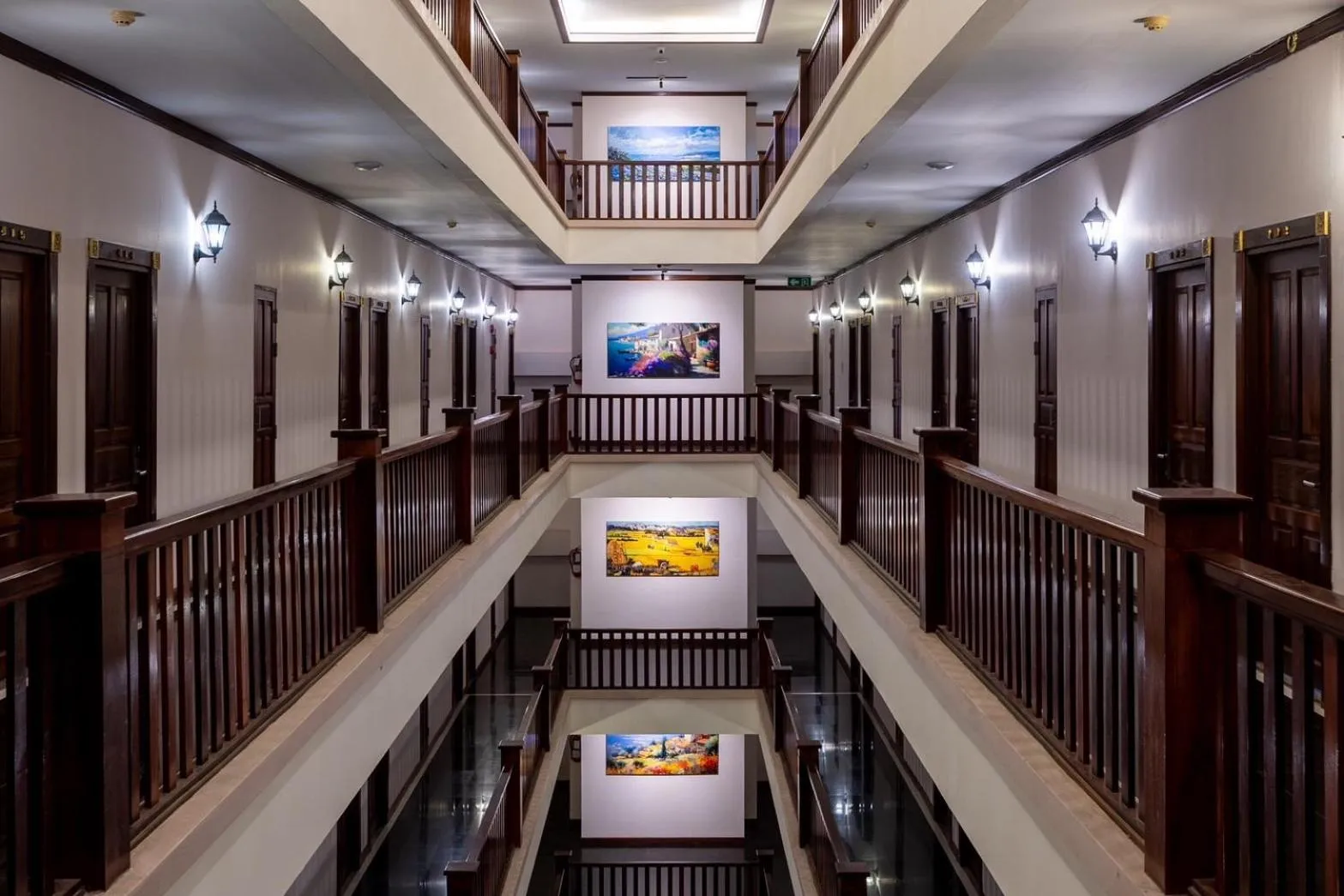 Property building in The President Hotel at Chokchai 4