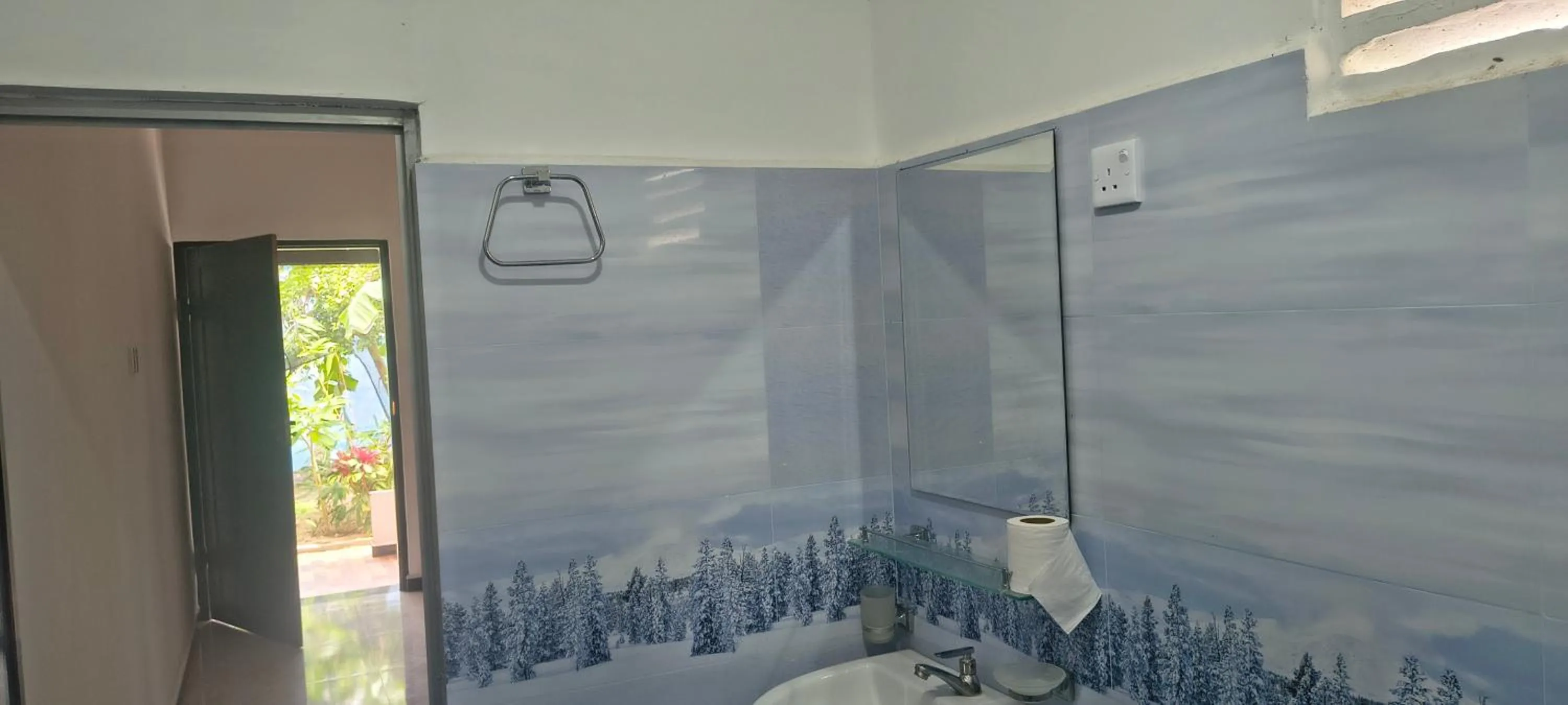 Nilaveli Beach Rooms