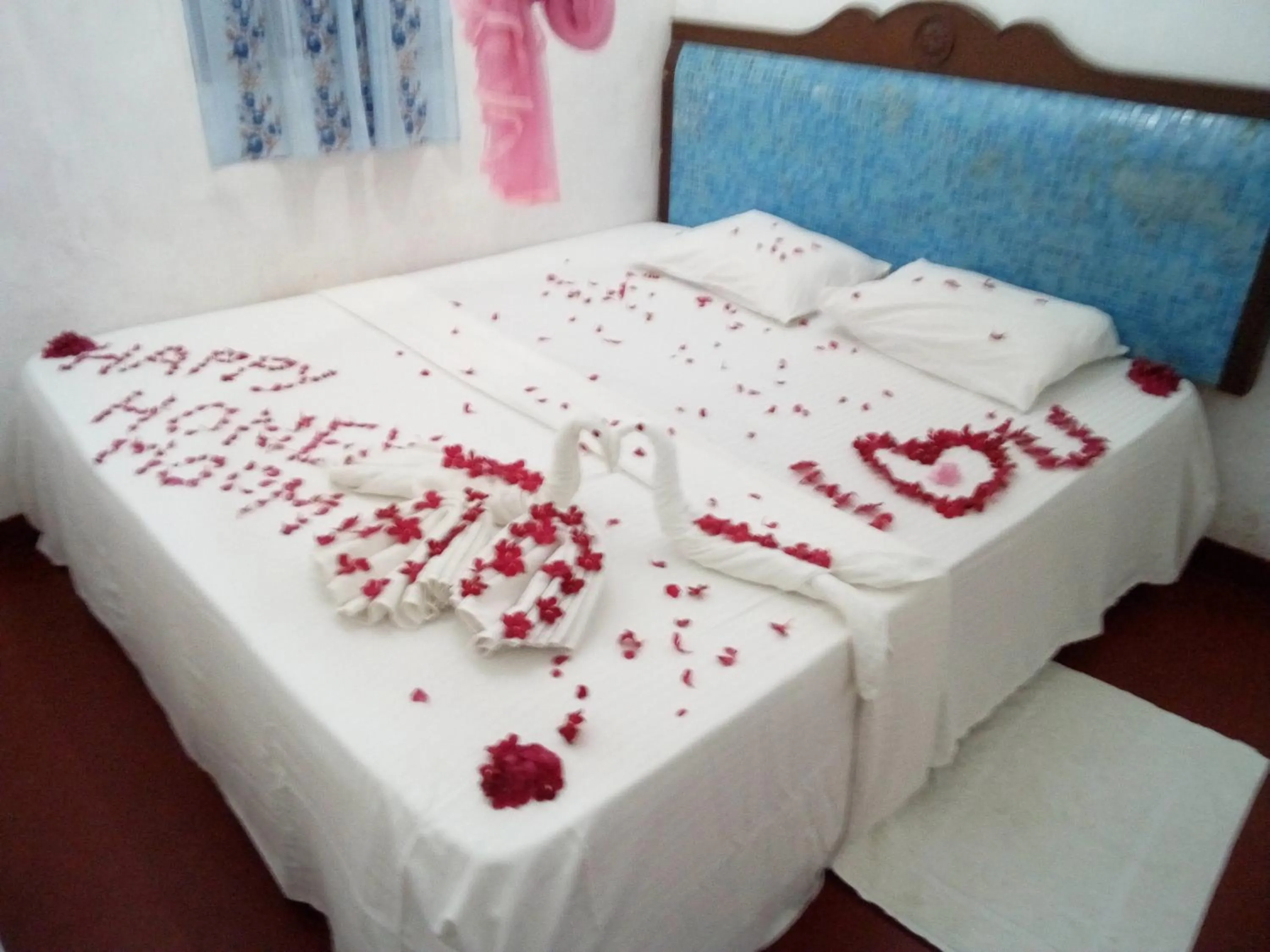 Bed in Nilaveli Beach Rooms
