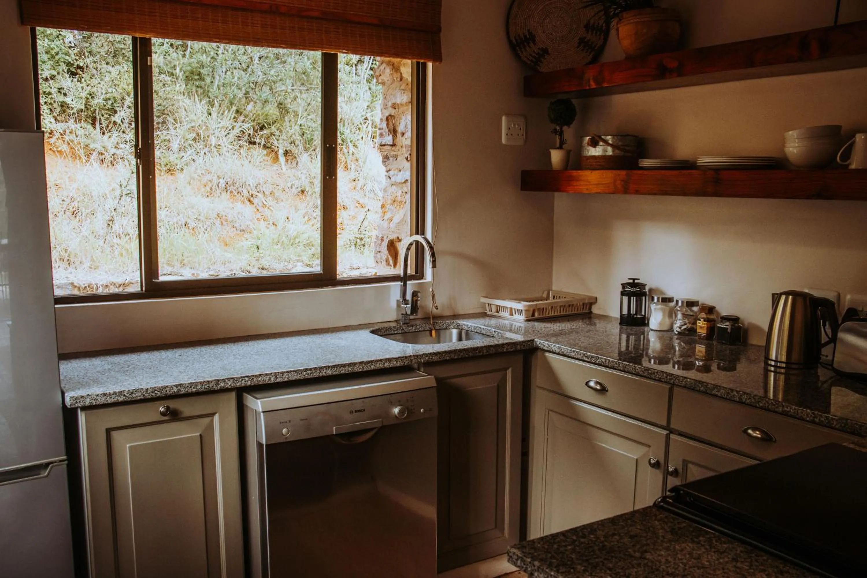 Kitchen or kitchenette in African Safari Lodge