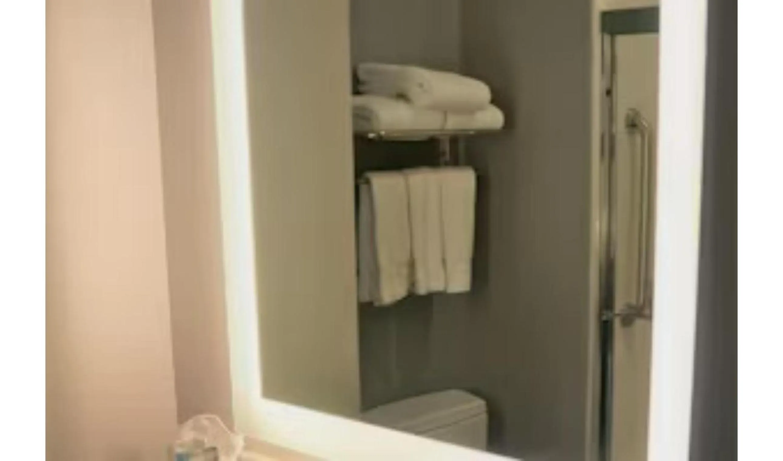 Bathroom in Hotel Lydia