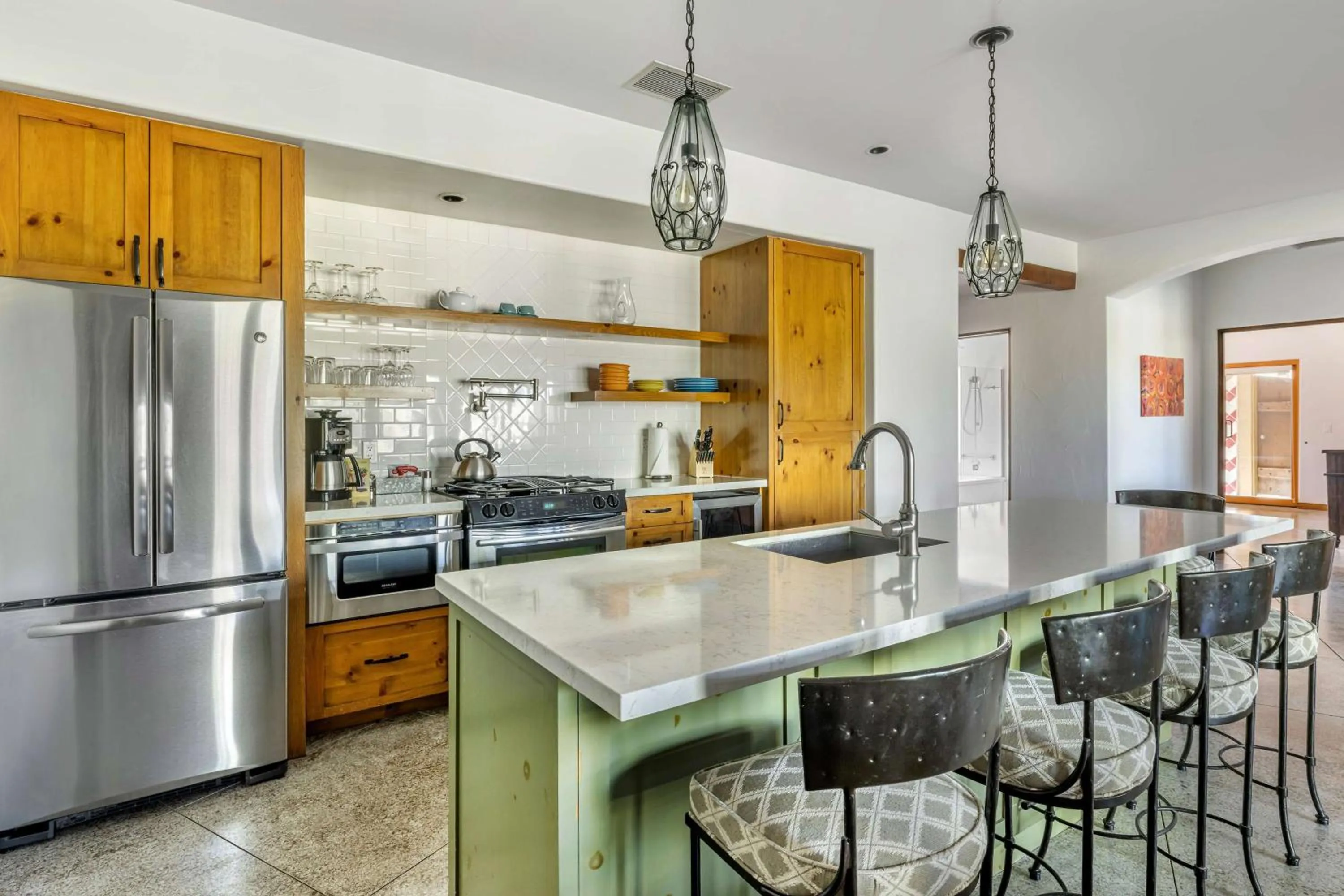 Kitchen or kitchenette in Hilton Grand Vacations Club Palm Desert