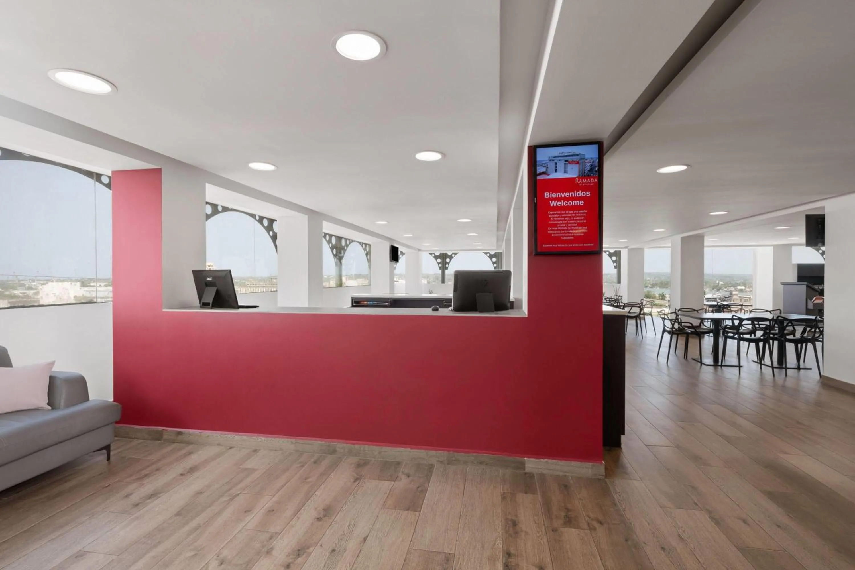 Lobby or reception in Ramada by Wyndham Tampico Centro
