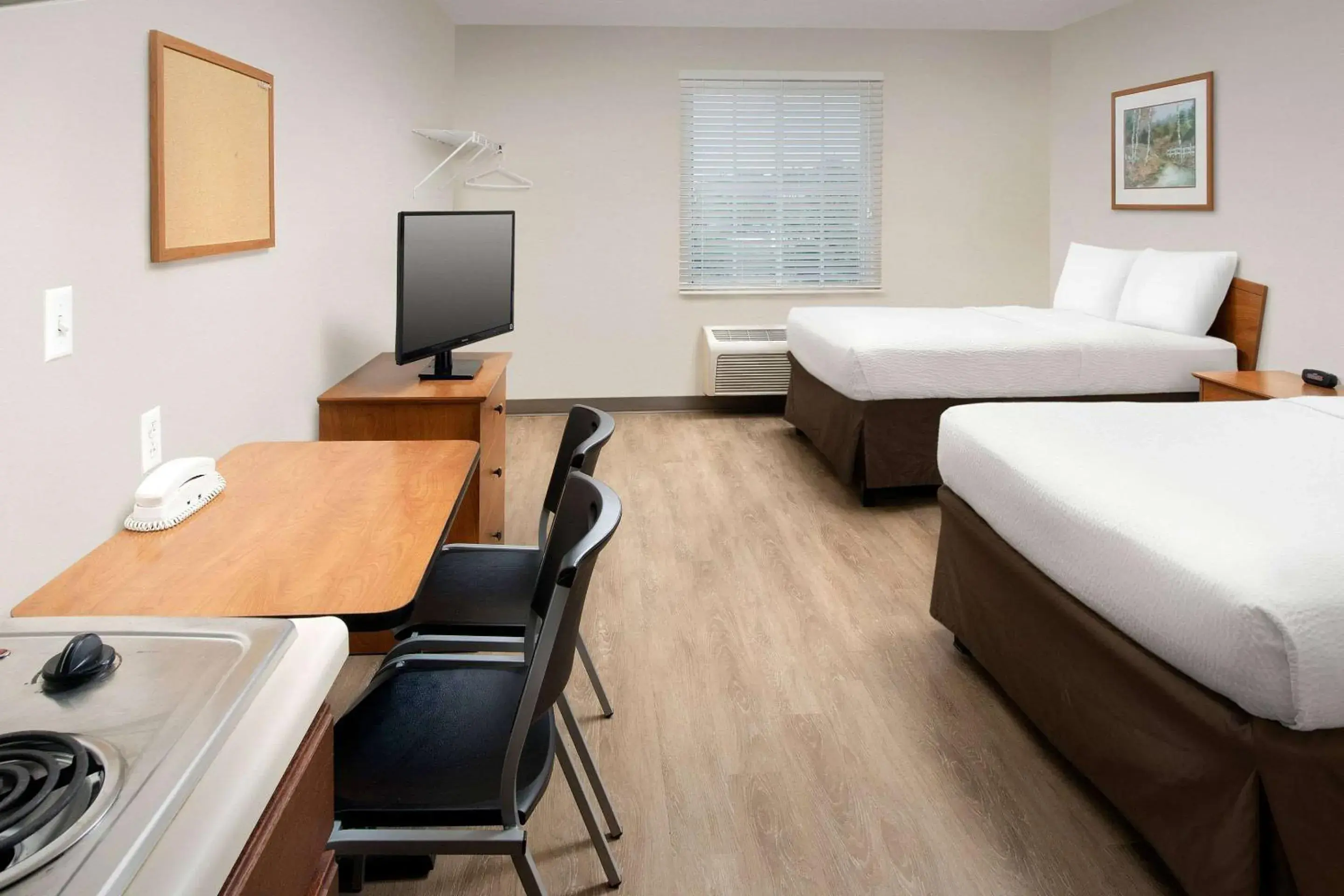 Double Room with Two Double Beds - Non-Smoking in Woodspring Suites Huntsville/ Madison Double Room with Two Double Beds - Non-Smoking in Woodspring Suites Huntsville/ Madison