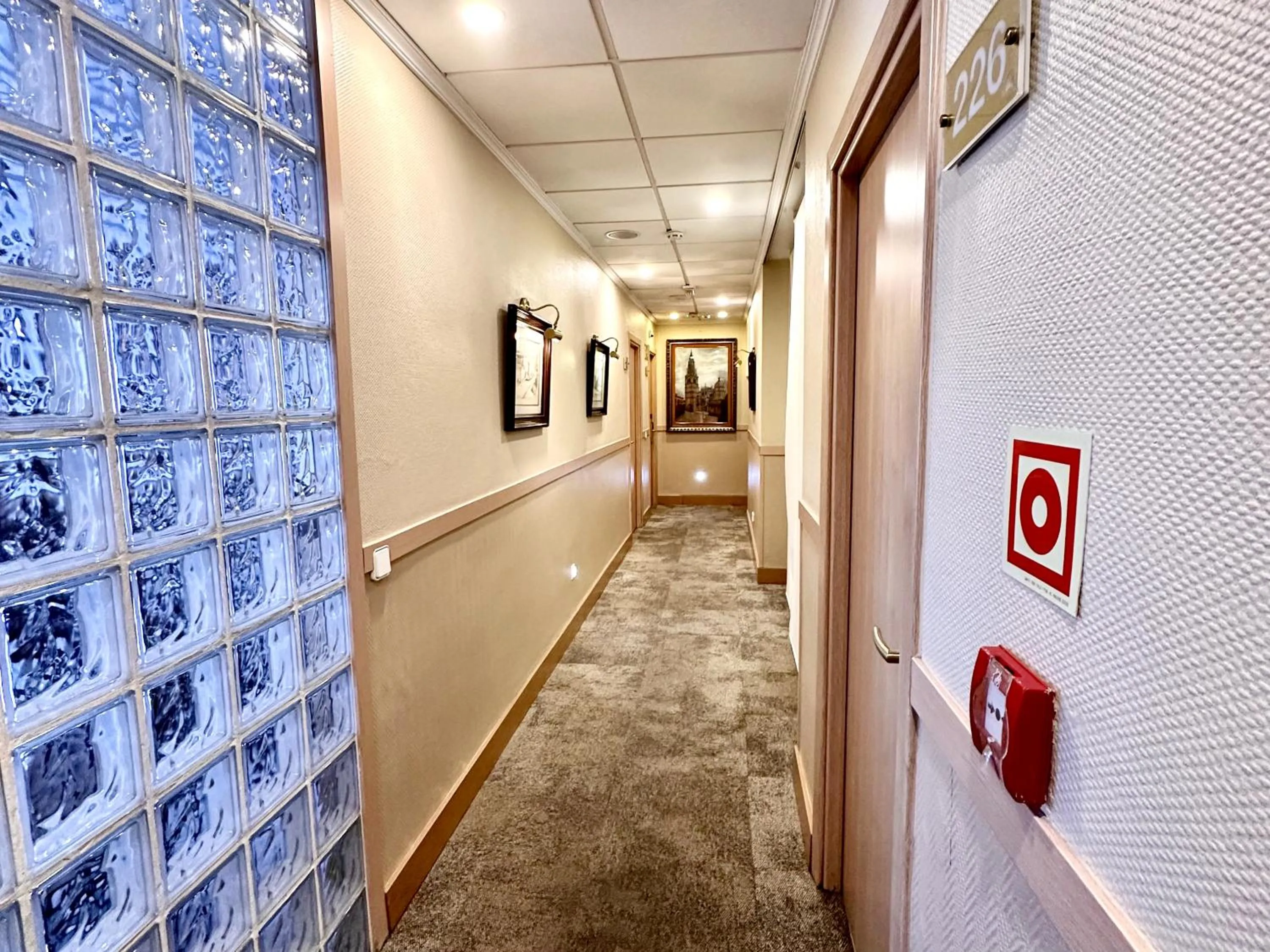 Area and facilities in Hostal Toledo