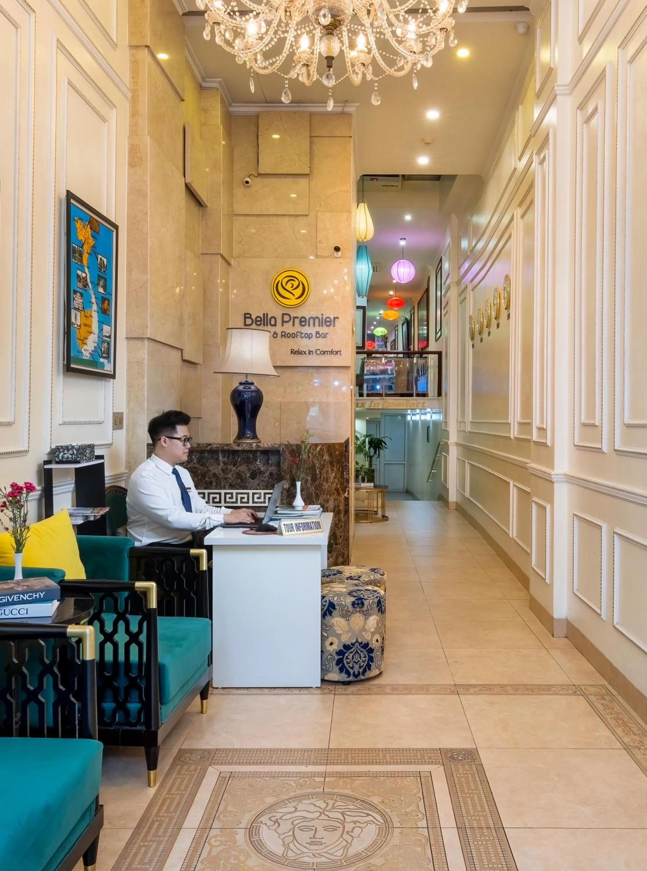 Lobby or reception in Bella Rosa Suite Hotel & Spa