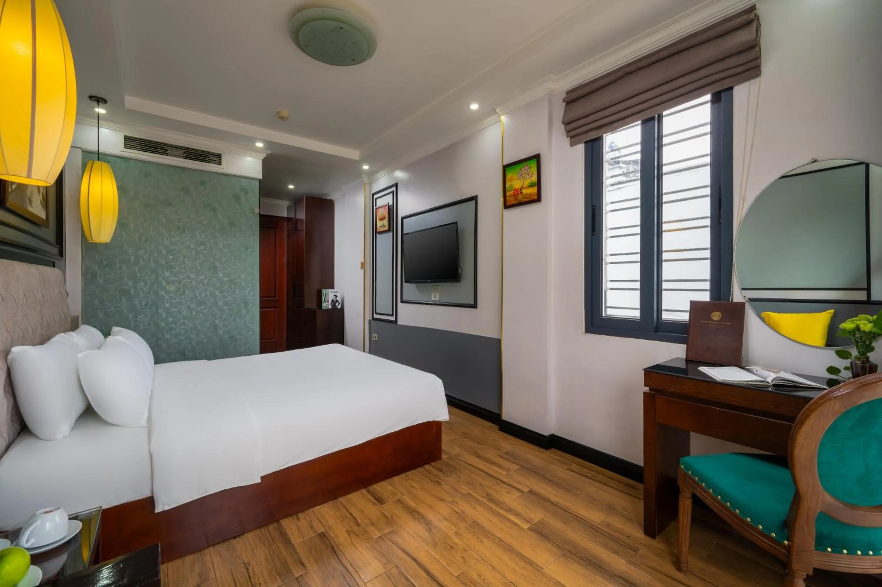 Bed in Bella Rosa Suite Hotel & Spa