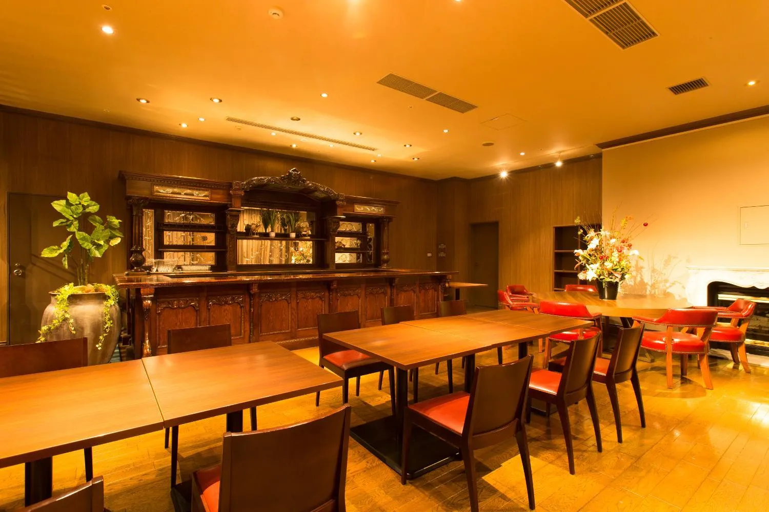 Restaurant/places to eat in Blue Ridge Hotel