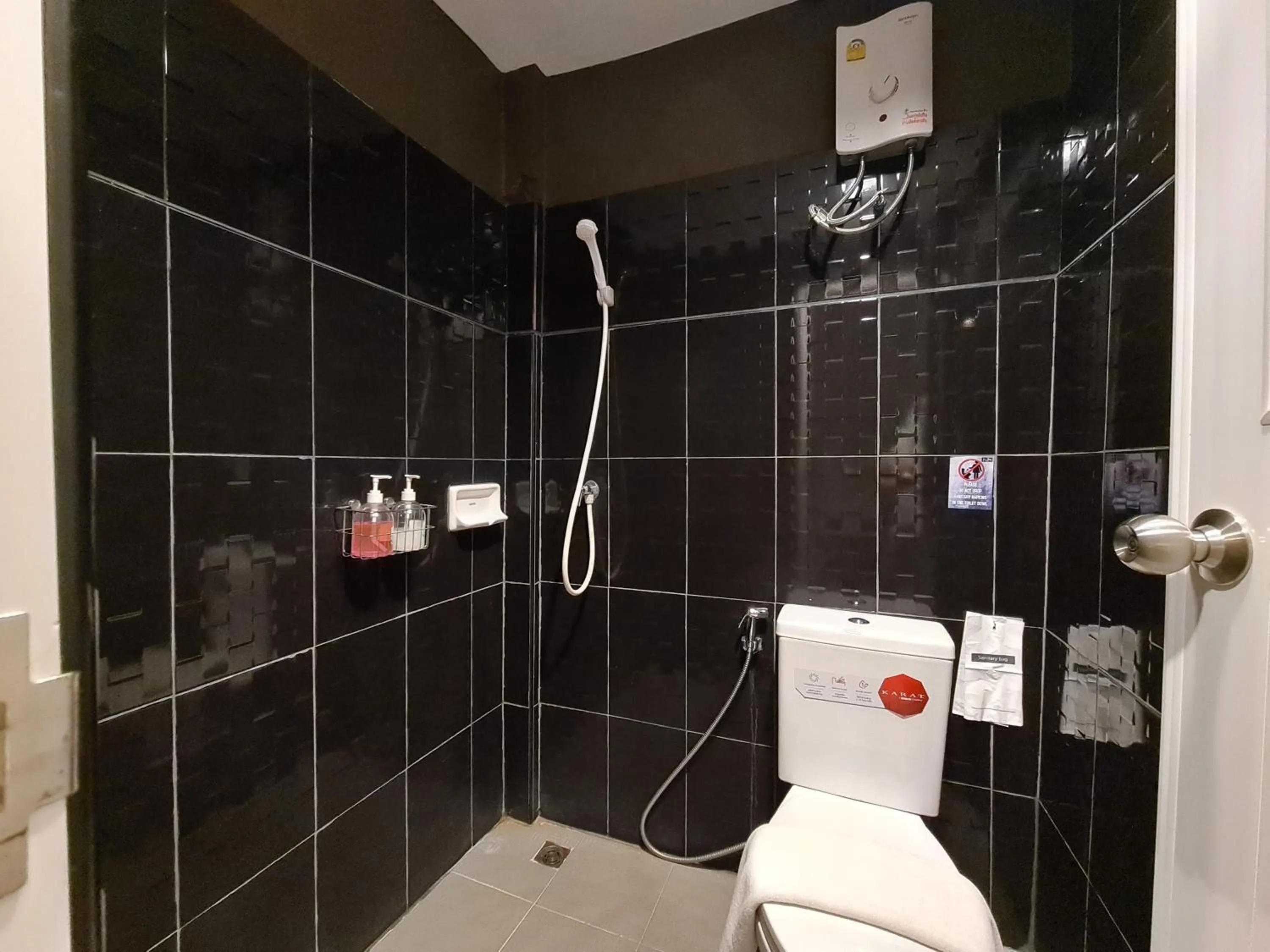 Standard Twin Room with Private Bathroom in The 8 Factory Hotel Phitsanulok