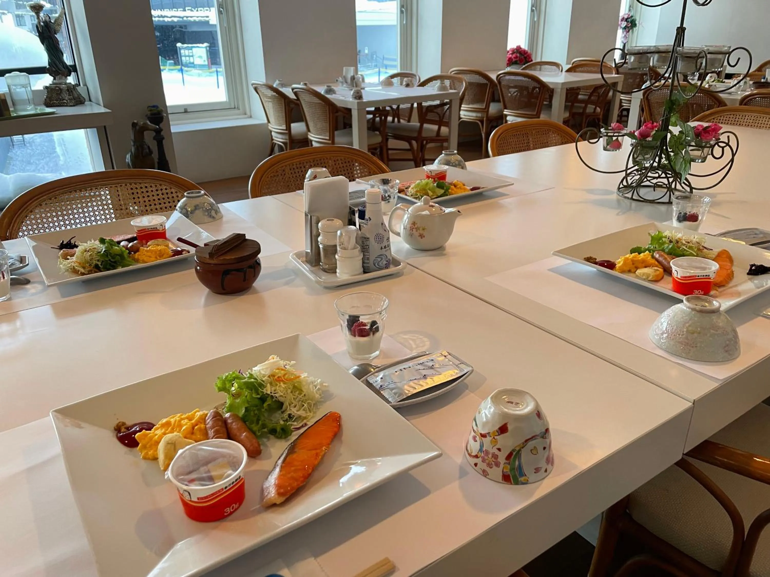 Breakfast in Mistral