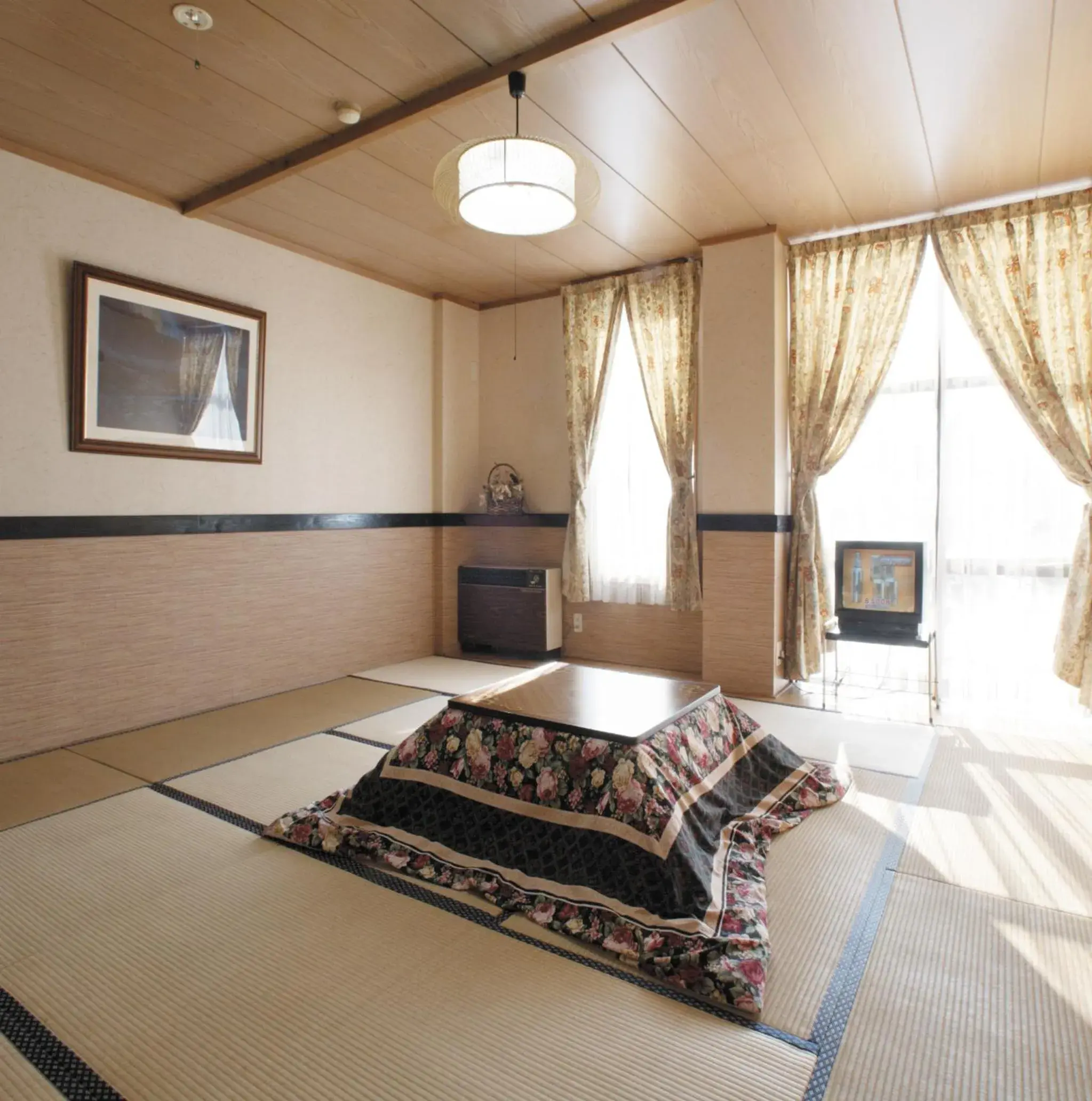 Japanese-Style Superior Room with Shared Bathroom in Mistral Japanese-Style Superior Room with Shared Bathroom in Mistral