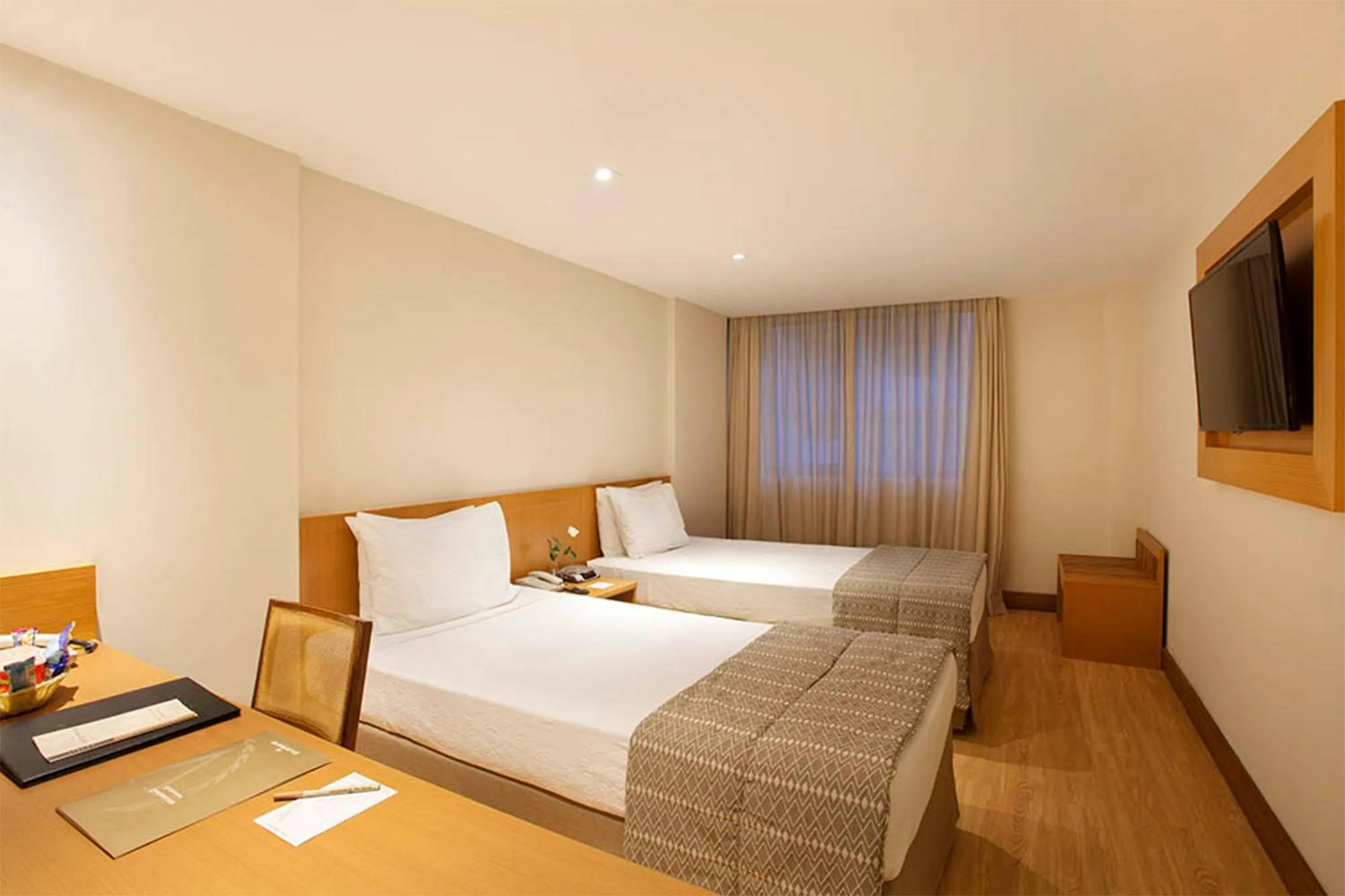 Bed in Windsor Palace Copacabana