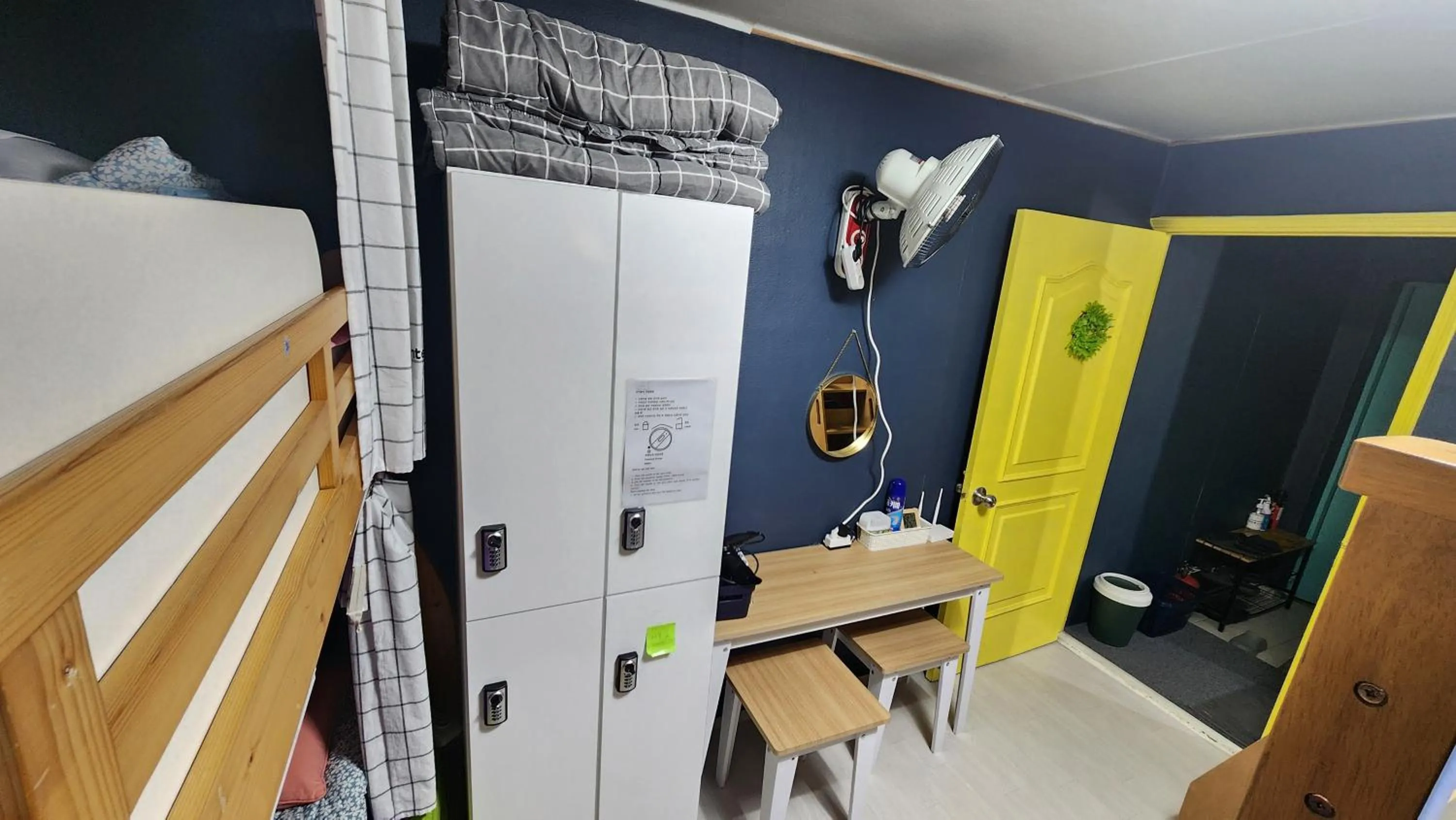 bunk bed in Daejeon Guesthouse Sky Garden