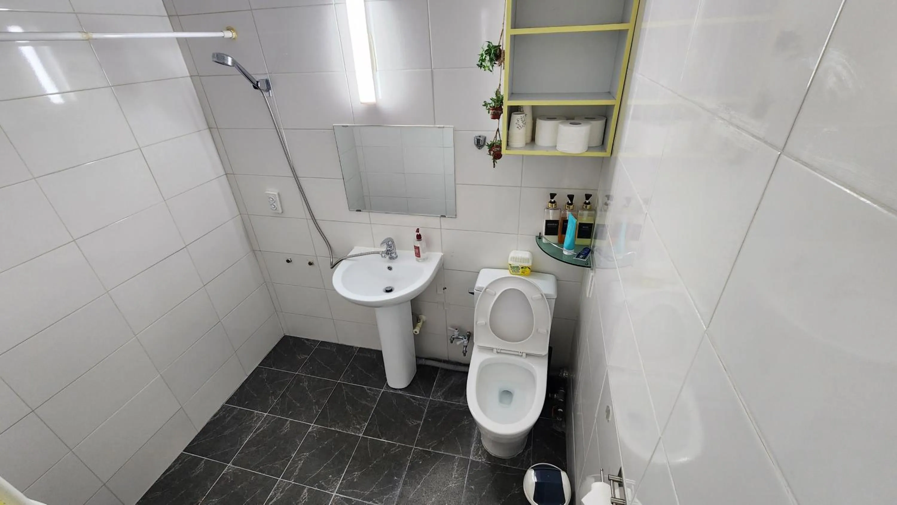 Shower in Daejeon Guesthouse Sky Garden