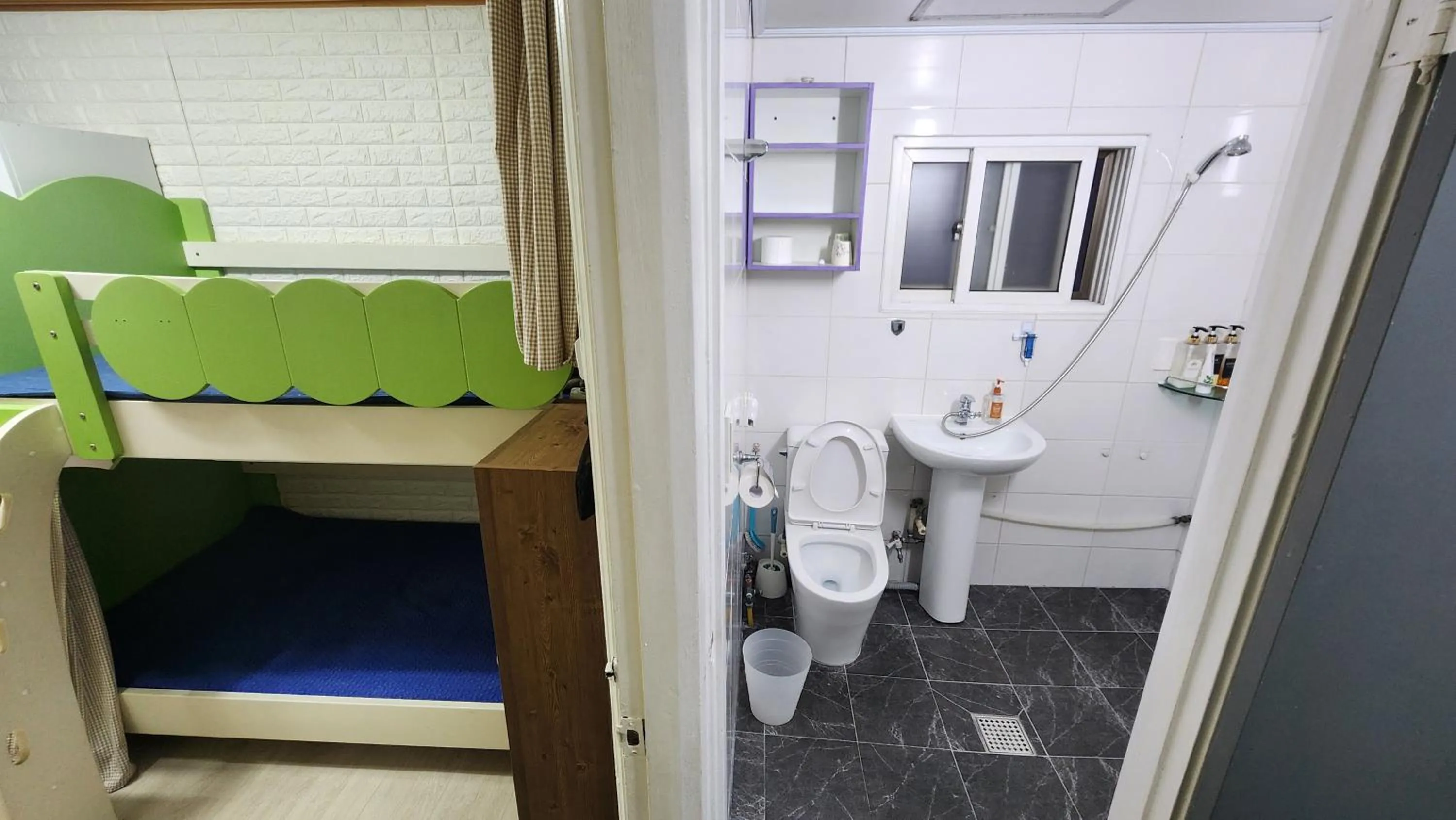 Shower in Daejeon Guesthouse Sky Garden