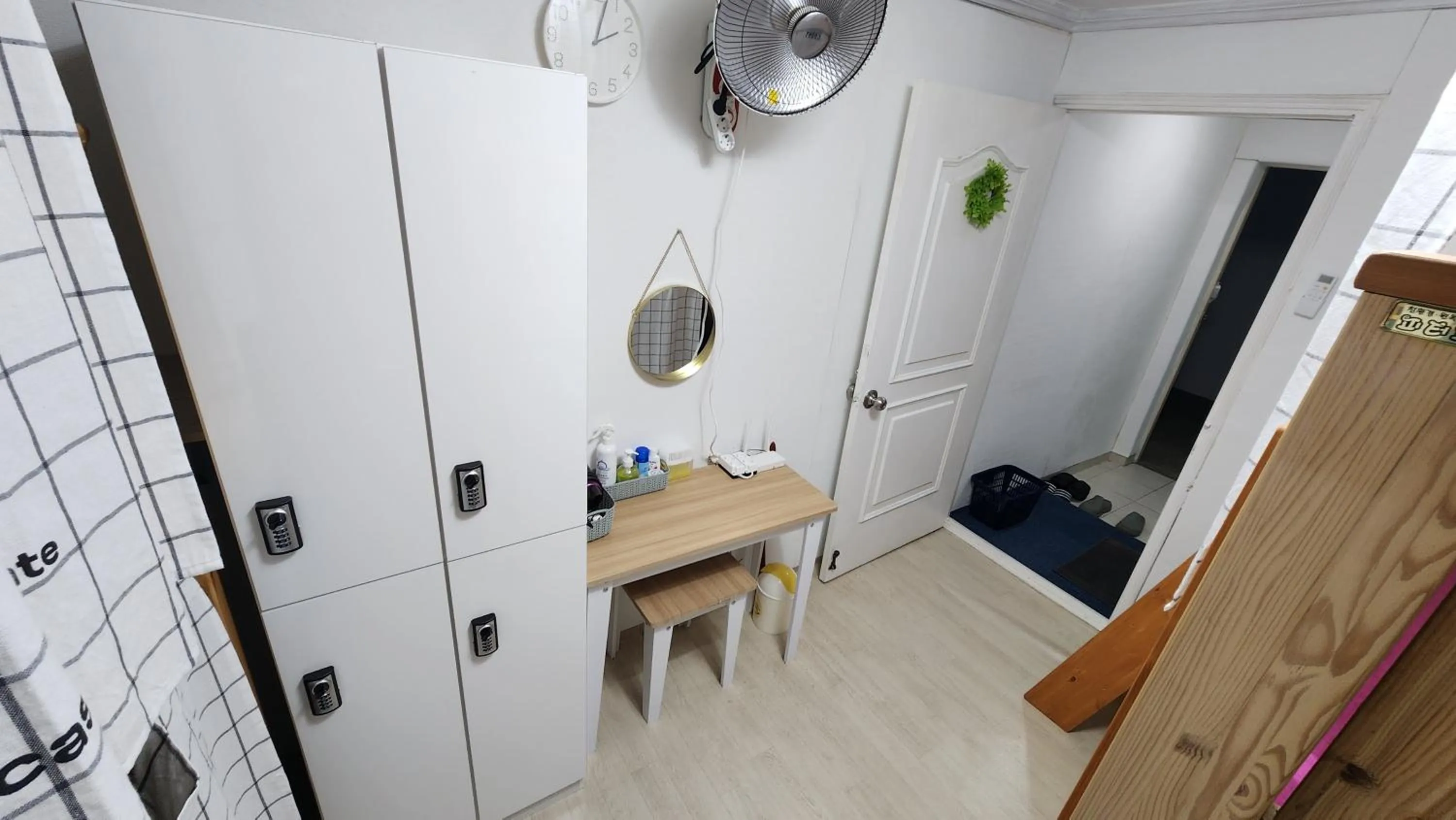 Photo of the whole room in Daejeon Guesthouse Sky Garden