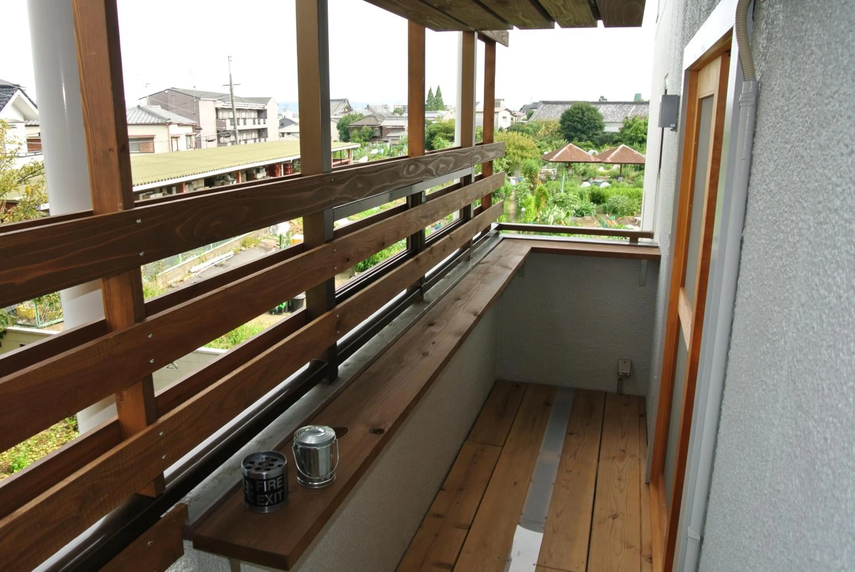 Balcony/Terrace in Backpackers Hotel NOOSA JAPAN in Takatsuki Tonda