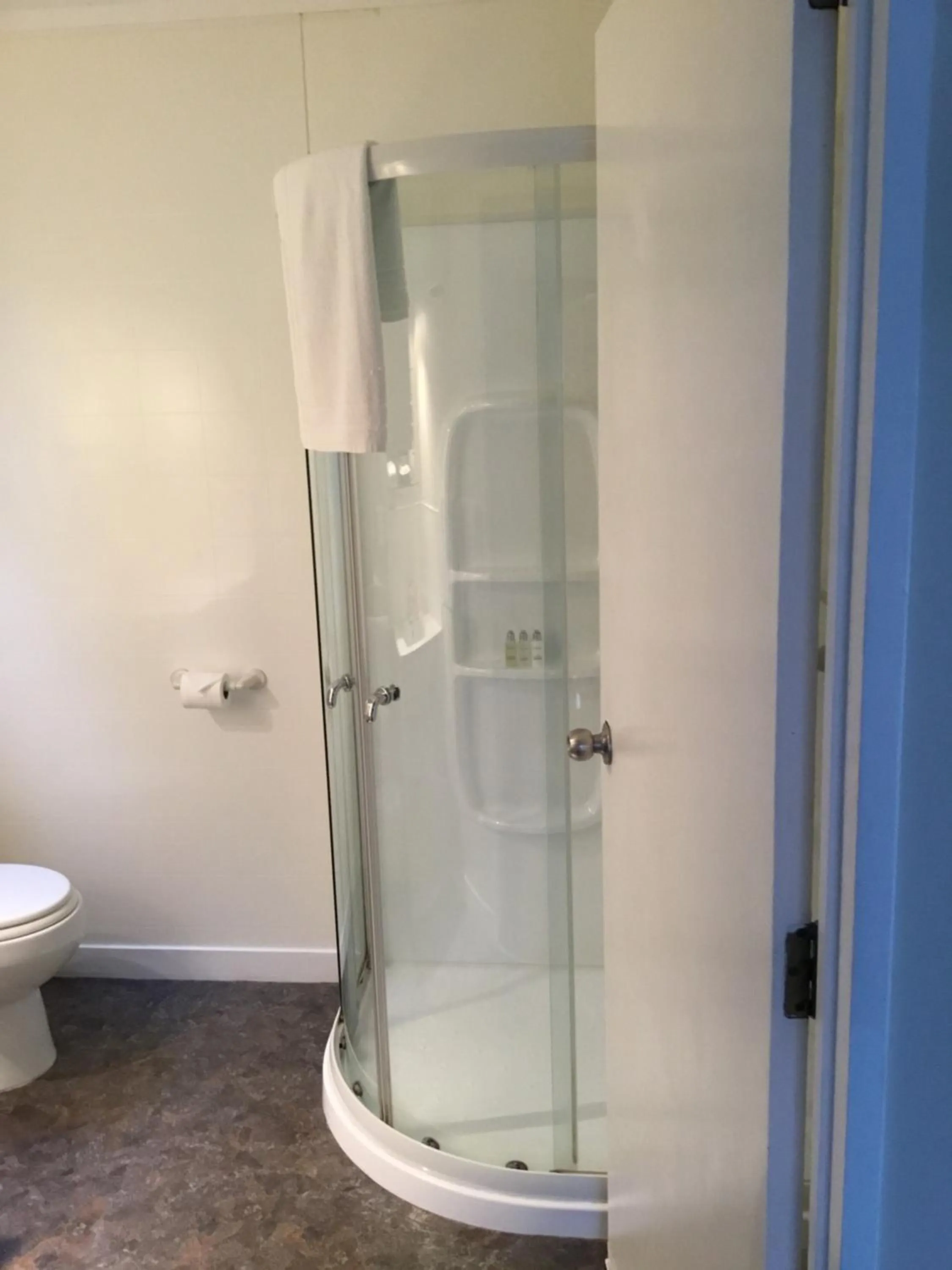 Bathroom in Waitomo Caves Guest Lodge