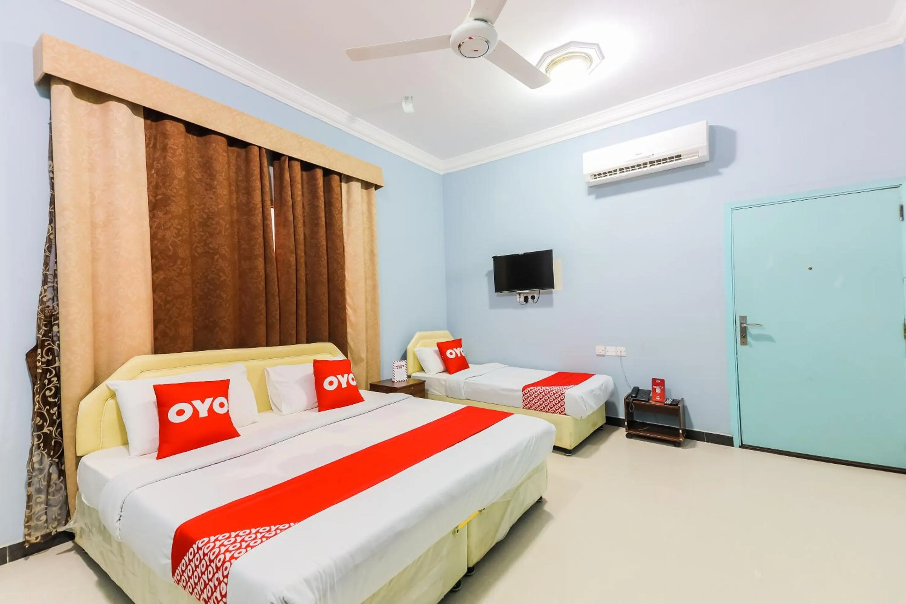 Photo of the whole room, Bed in Super OYO 110 Ras Al Hadd Guest House