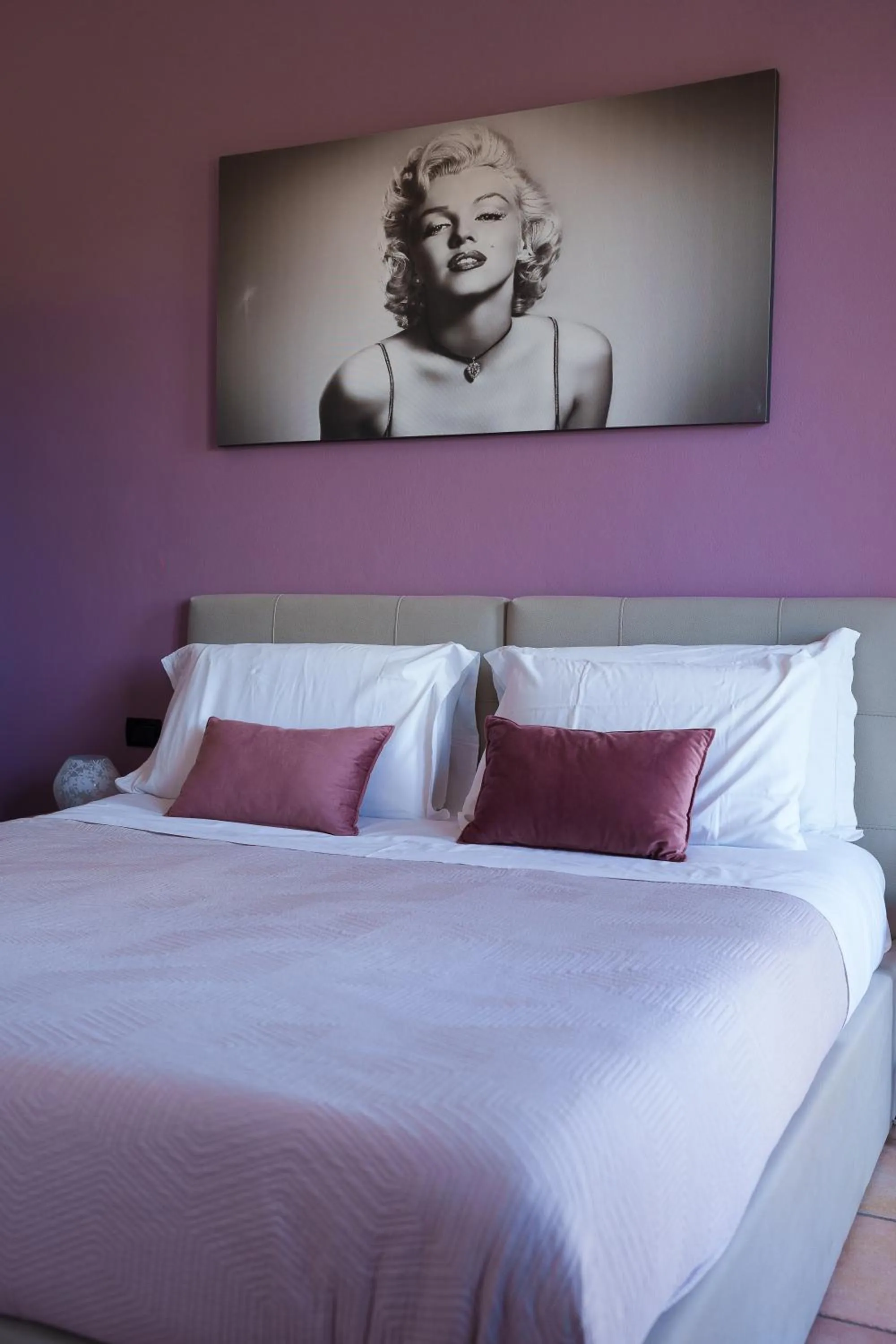 Bed in La Dolce Vita