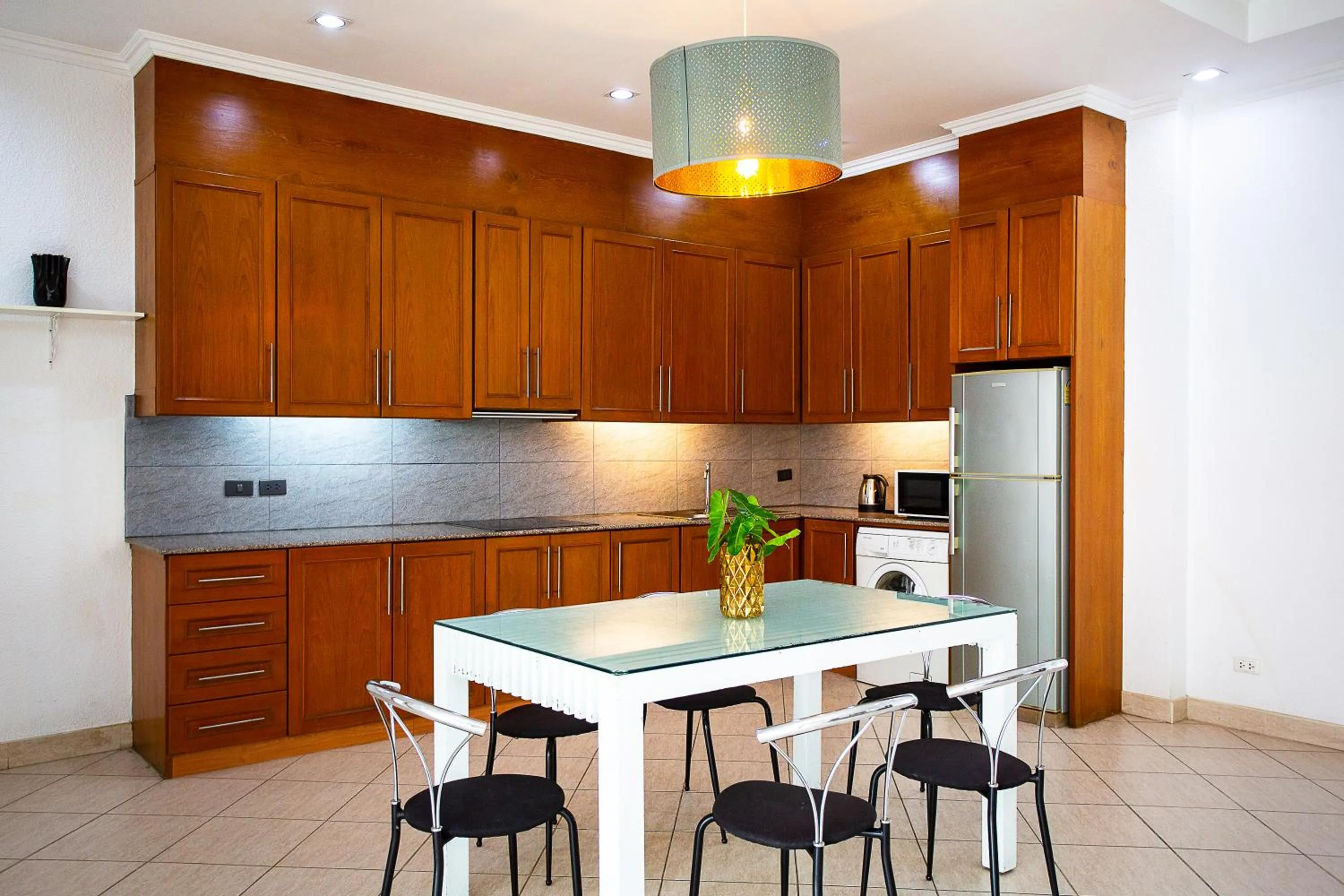 Kitchen or kitchenette in Magic Villas Pattaya