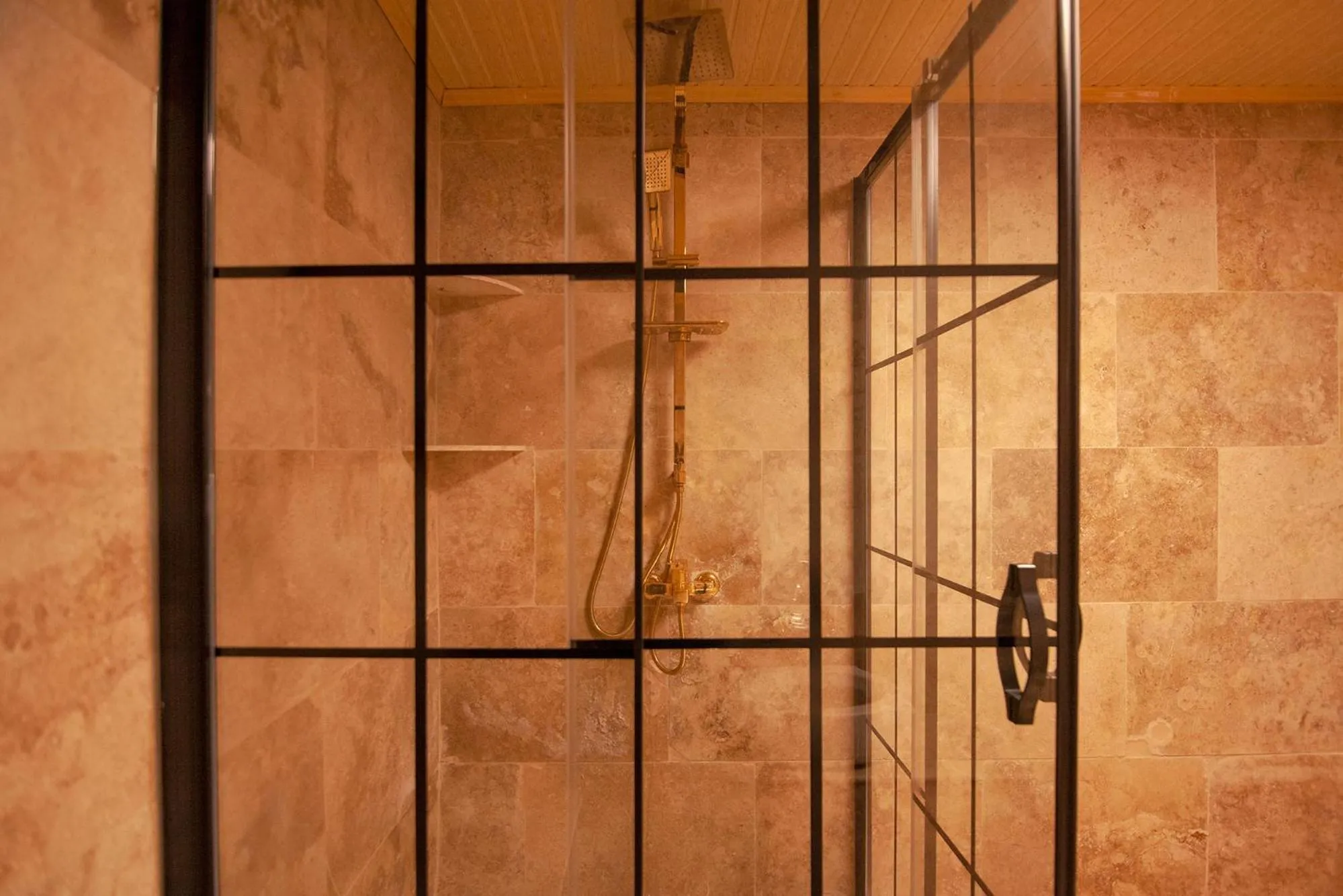 Shower in Center Cave House