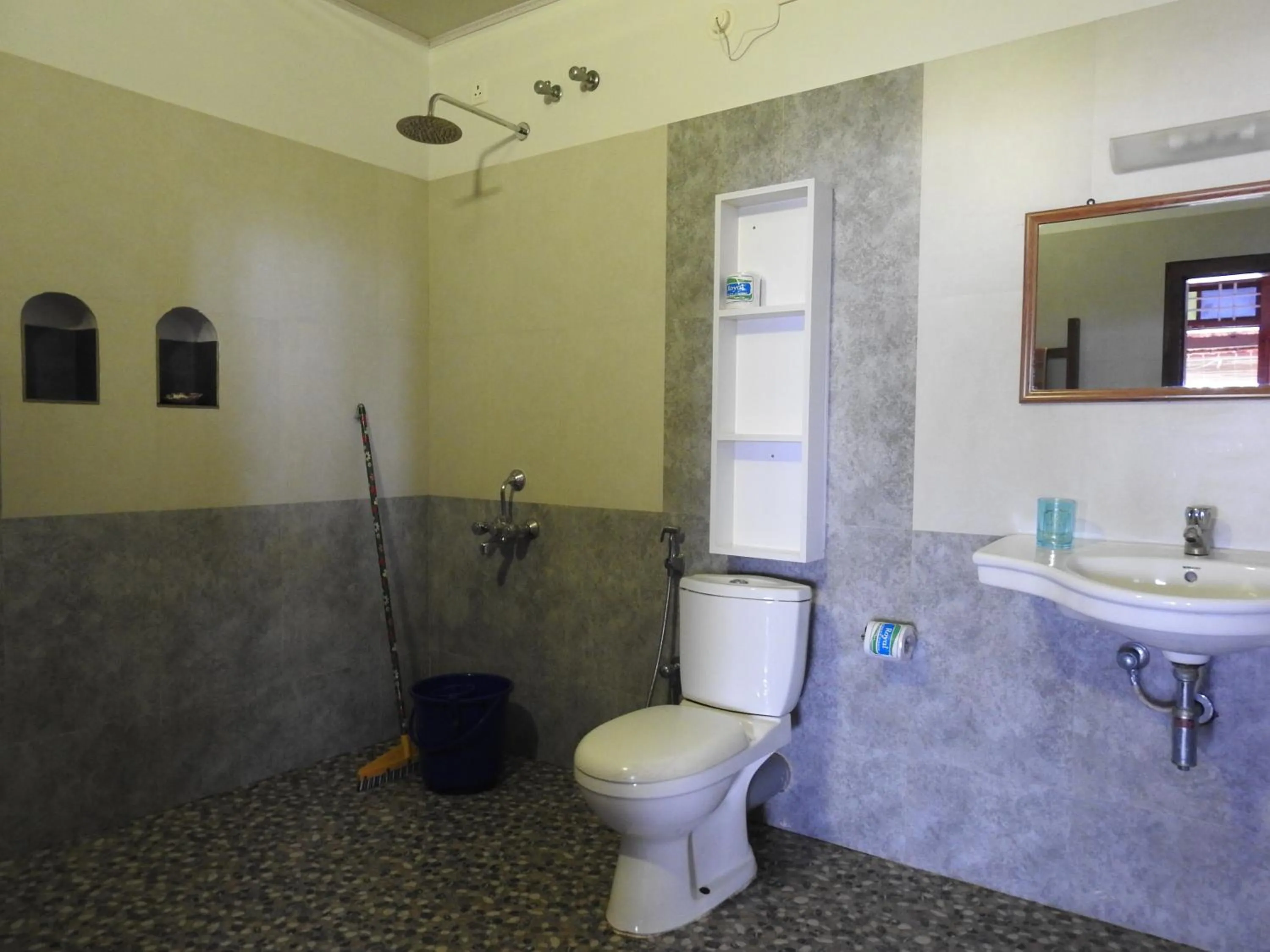 Alleppey Beach Garden