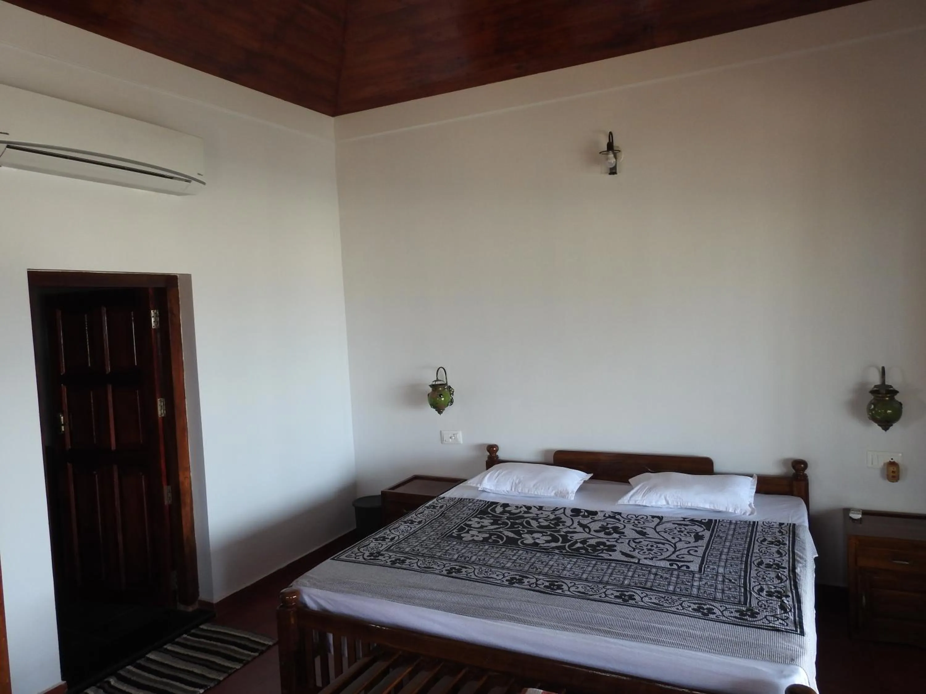 Bed in Alleppey Beach Garden