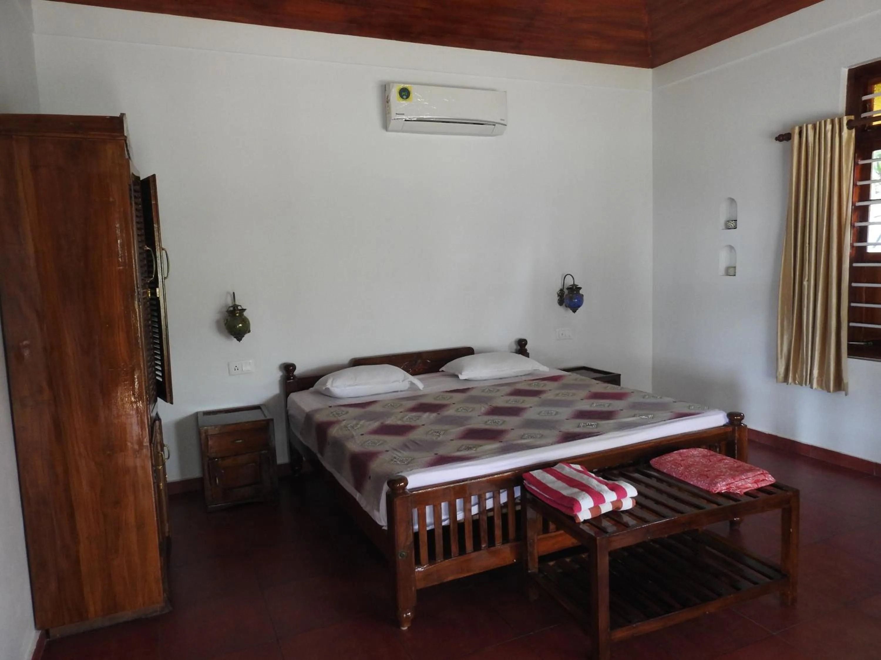 Bed in Alleppey Beach Garden