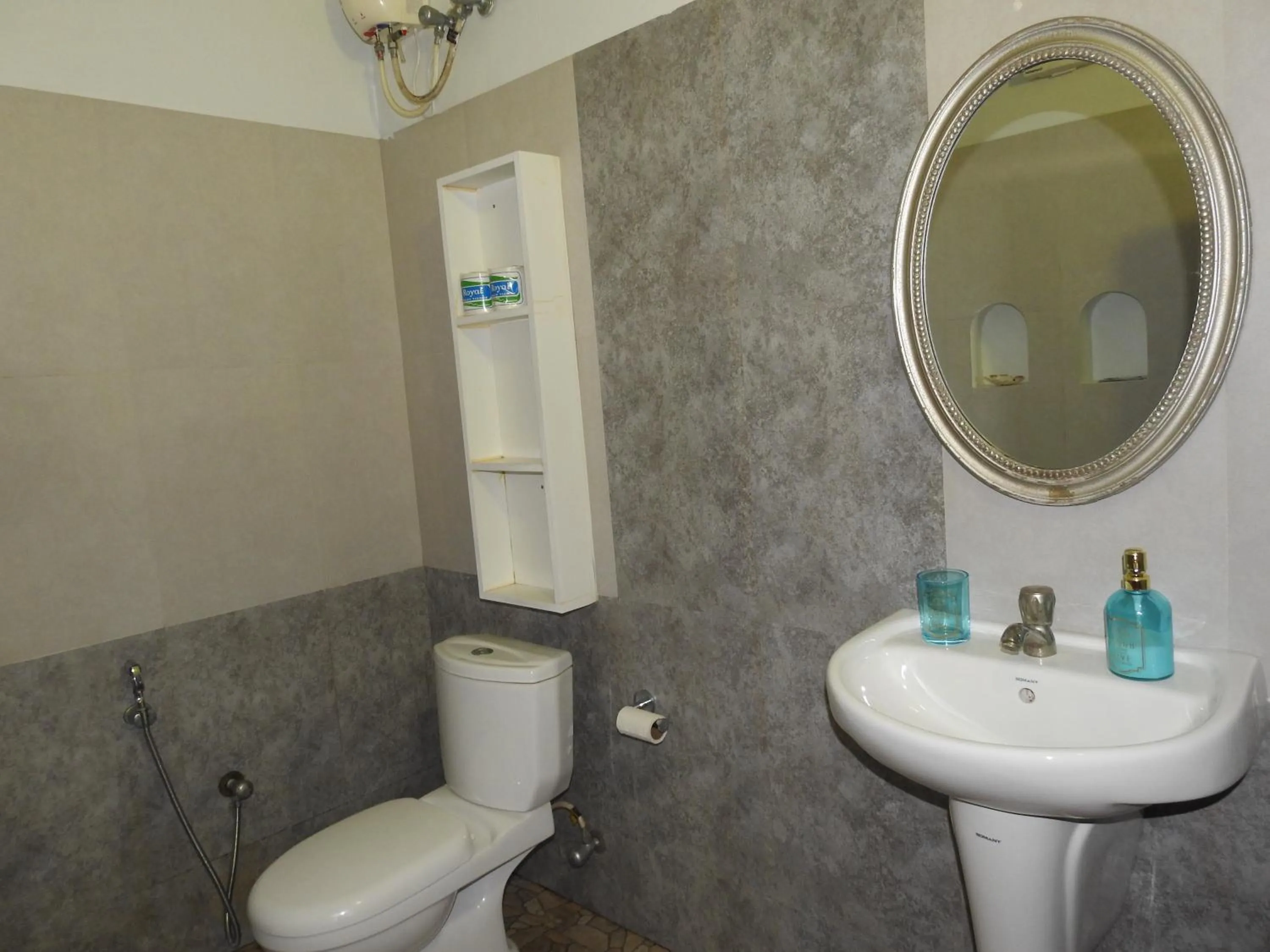 Alleppey Beach Garden