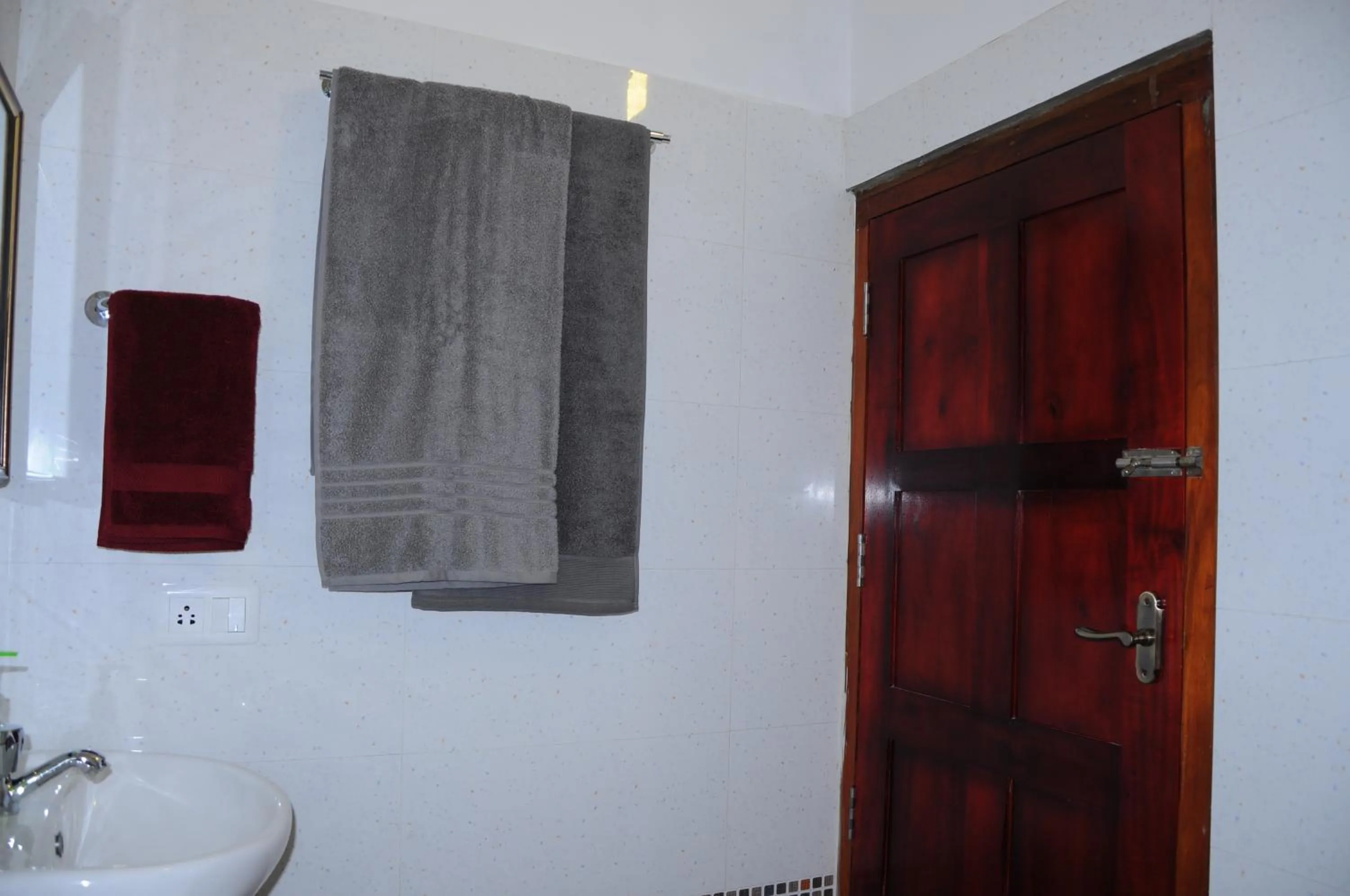 Bathroom in Alleppey Beach Garden