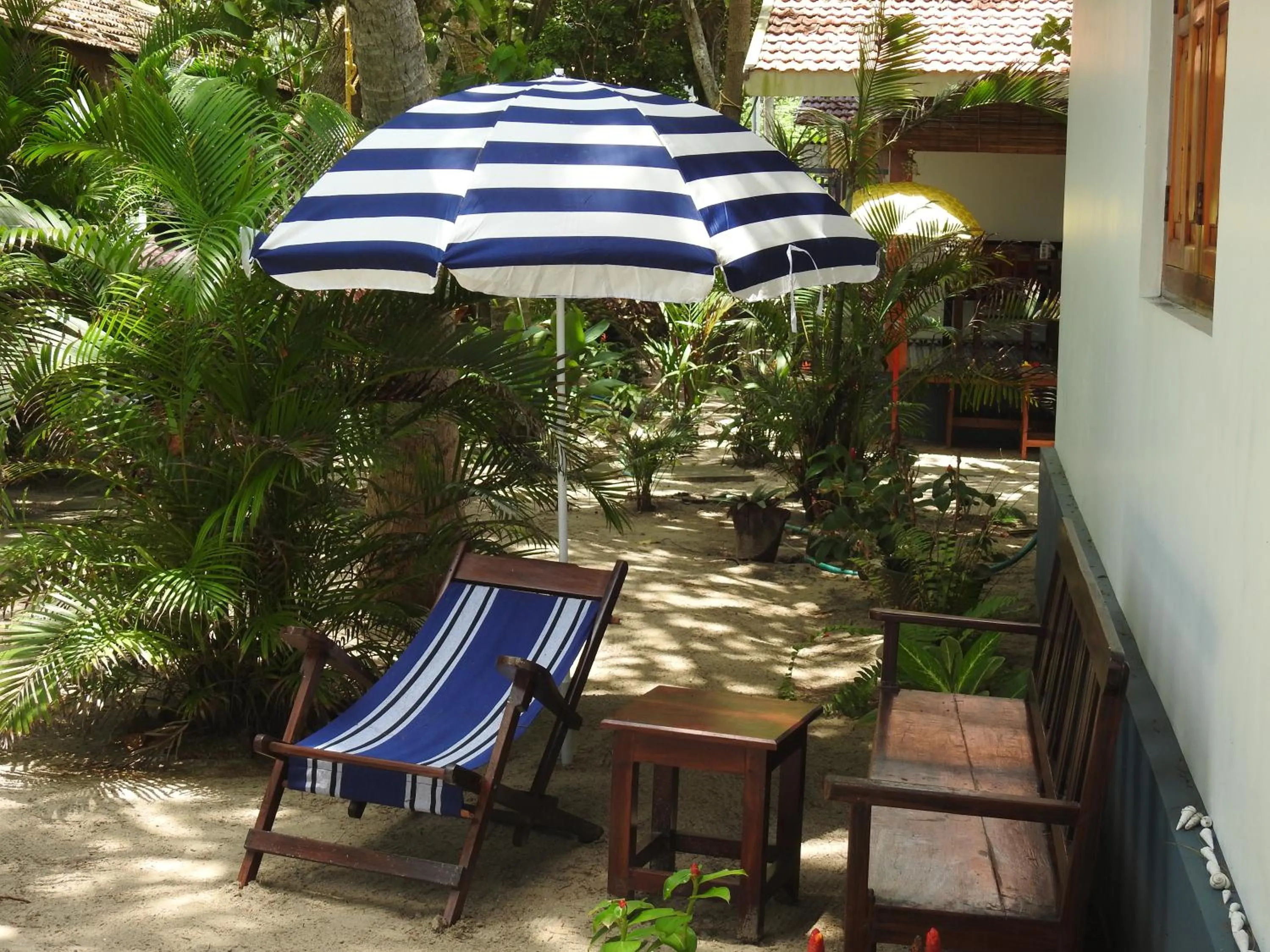 Alleppey Beach Garden