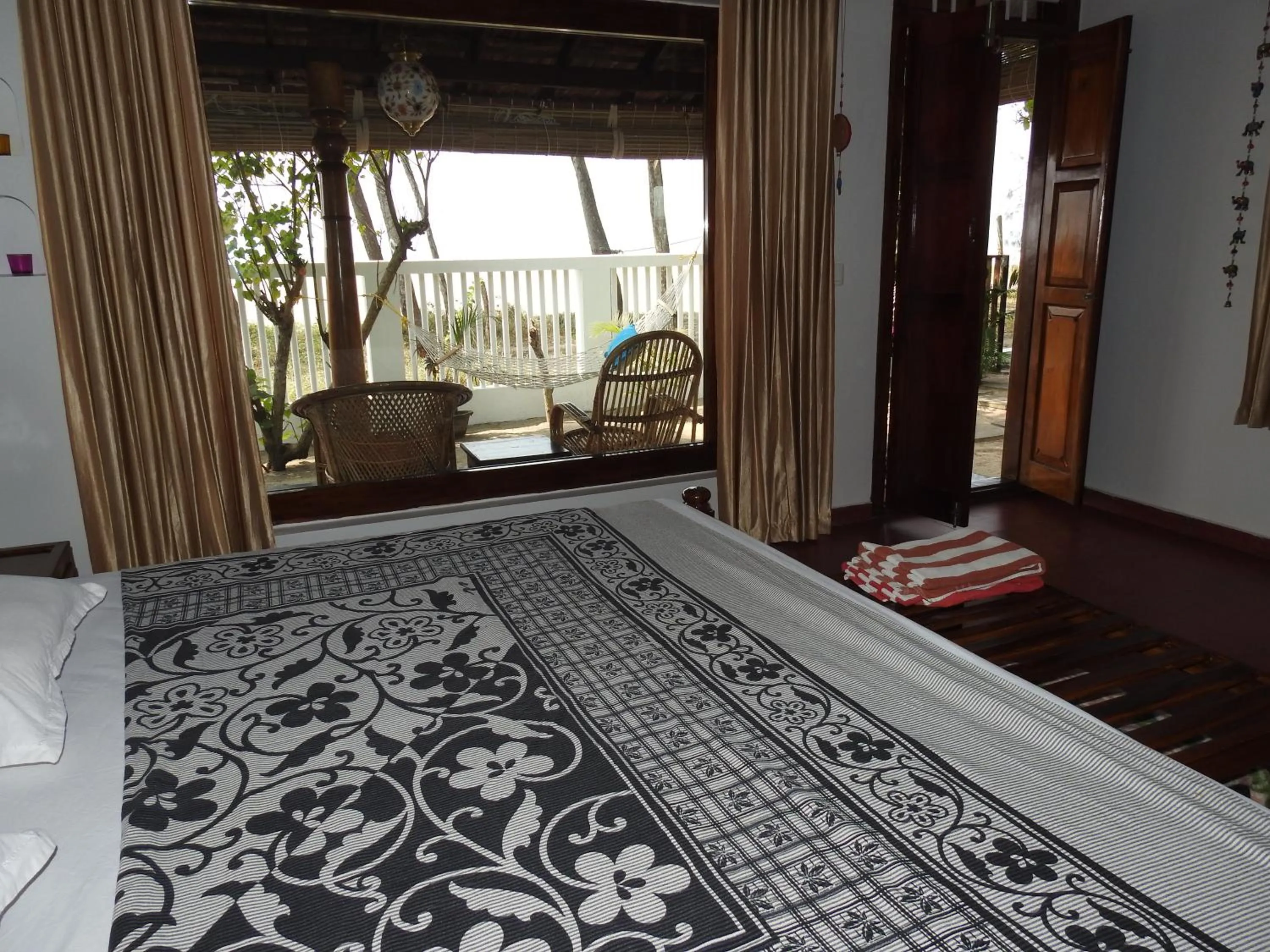 Bed in Alleppey Beach Garden