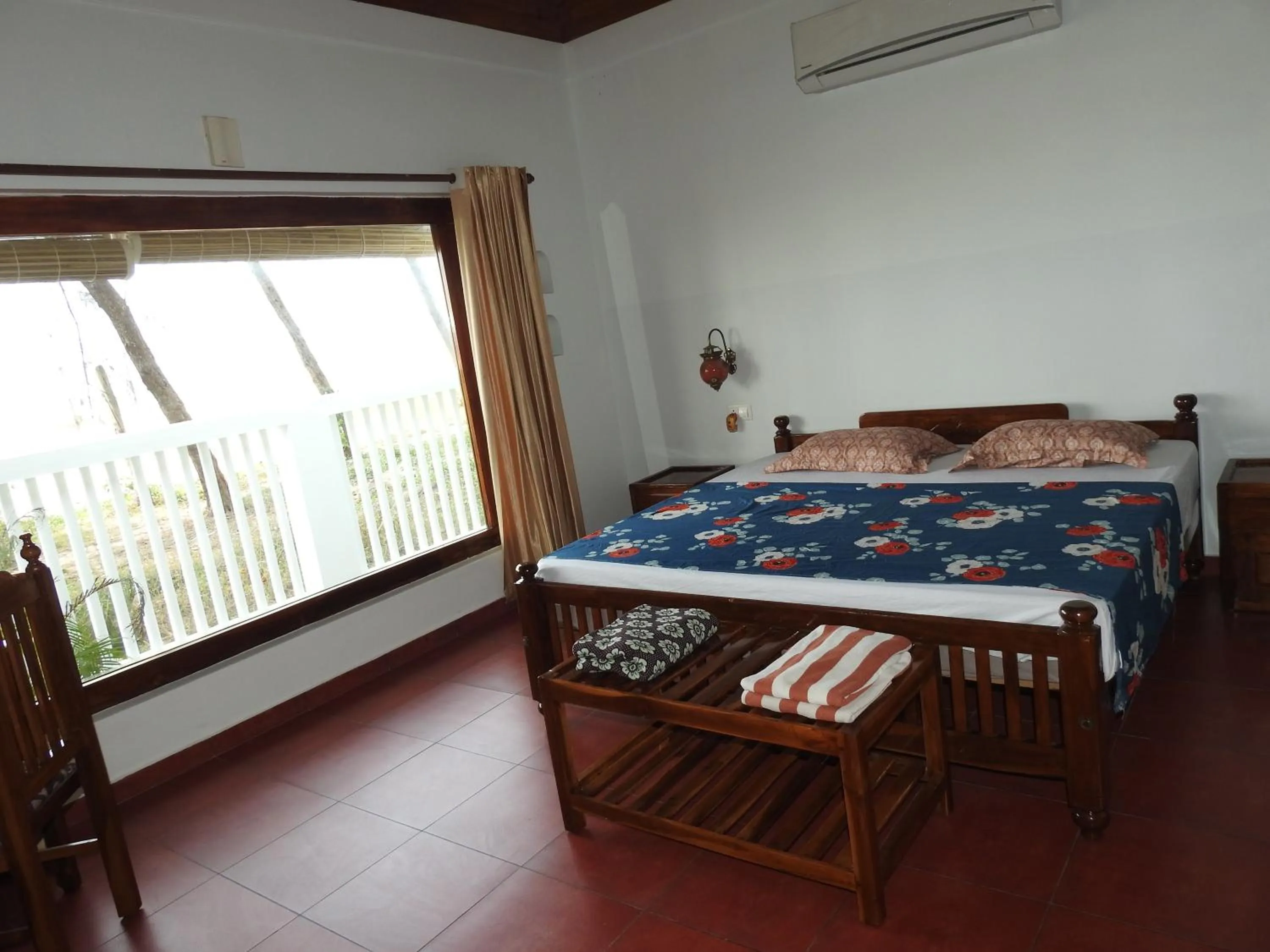 Bed in Alleppey Beach Garden