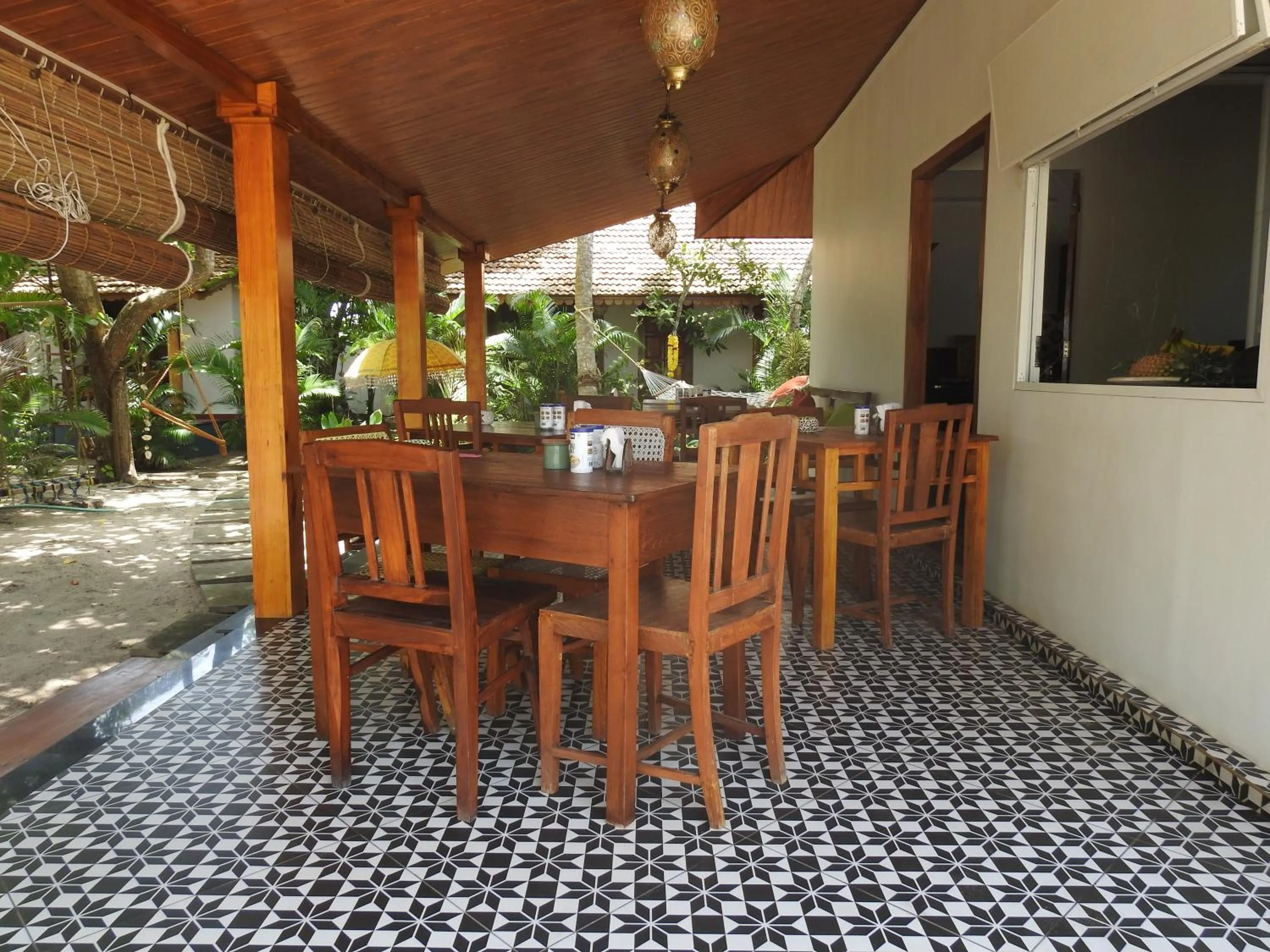 Alleppey Beach Garden