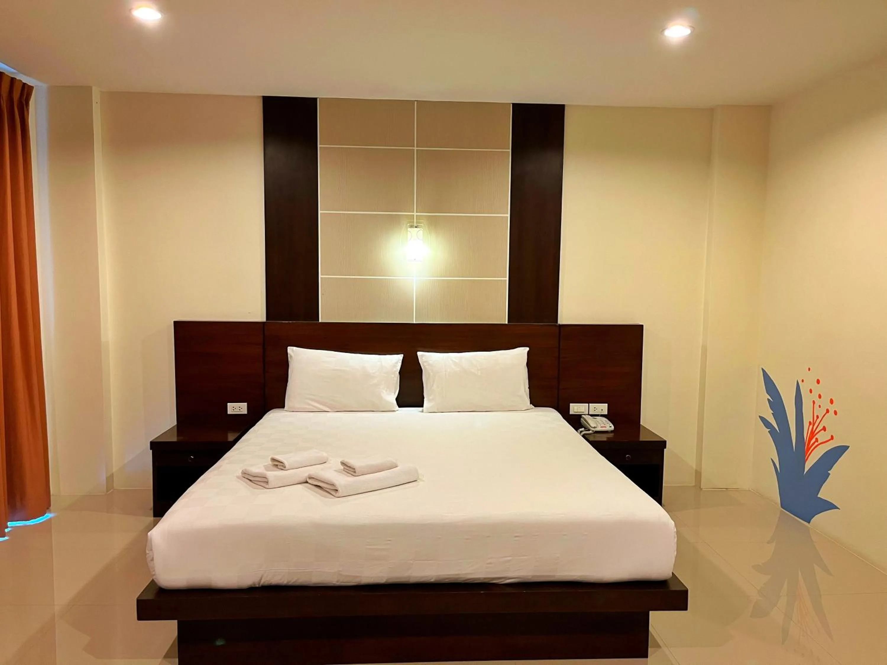 Bed in Peak Boutique City Hotel Krabi
