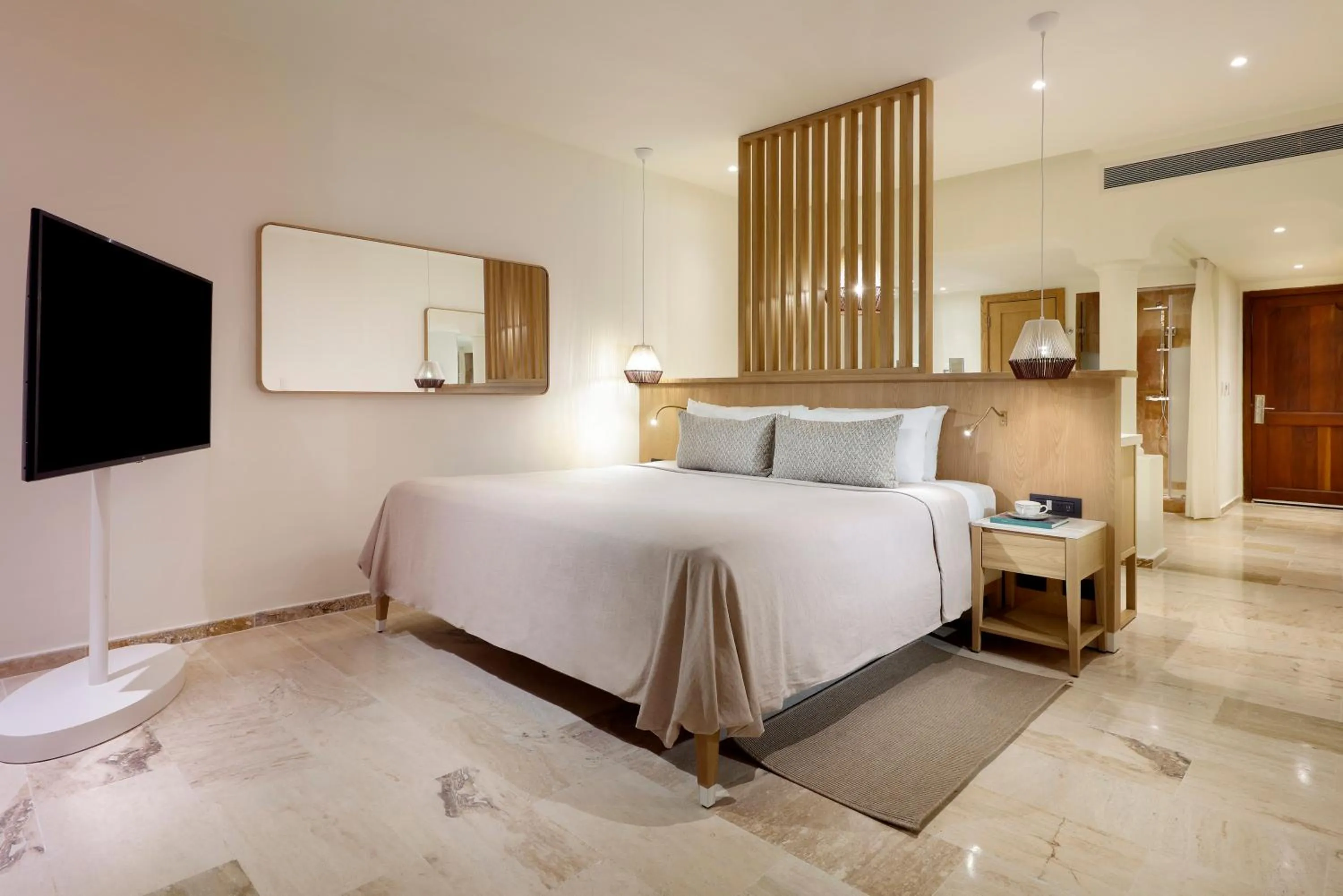 Bed in Paradisus Palma Real Golf & Spa Resort All Inclusive