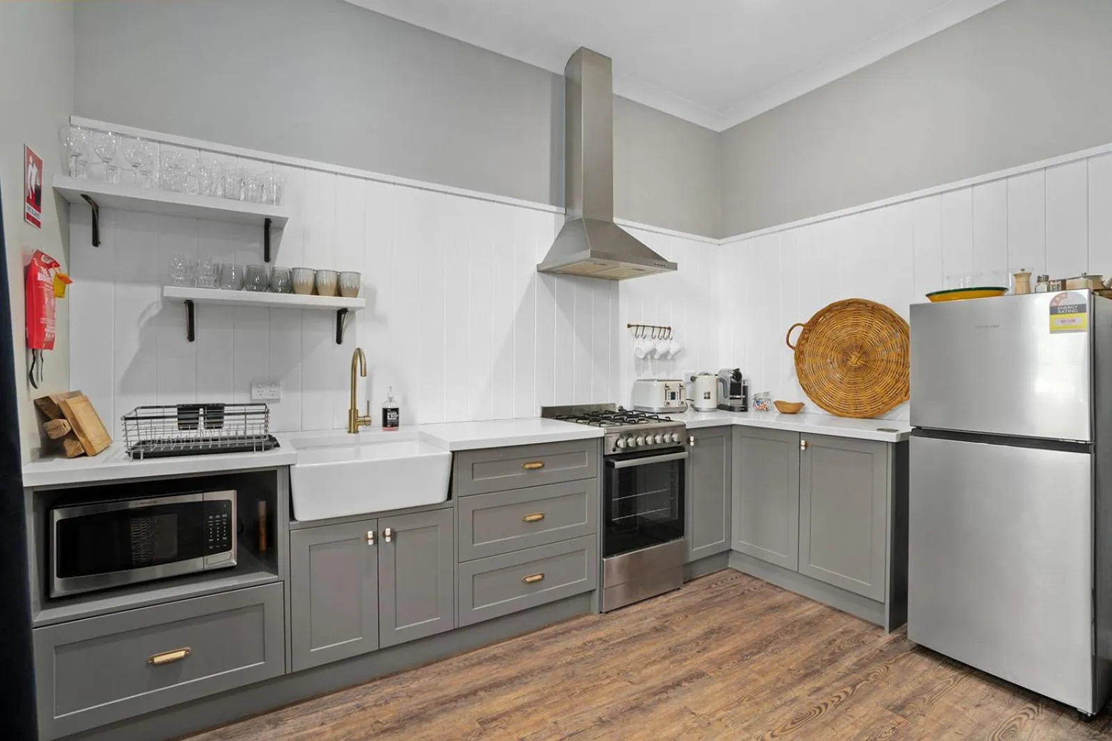 Kitchen or kitchenette in Bundanoon Hotel