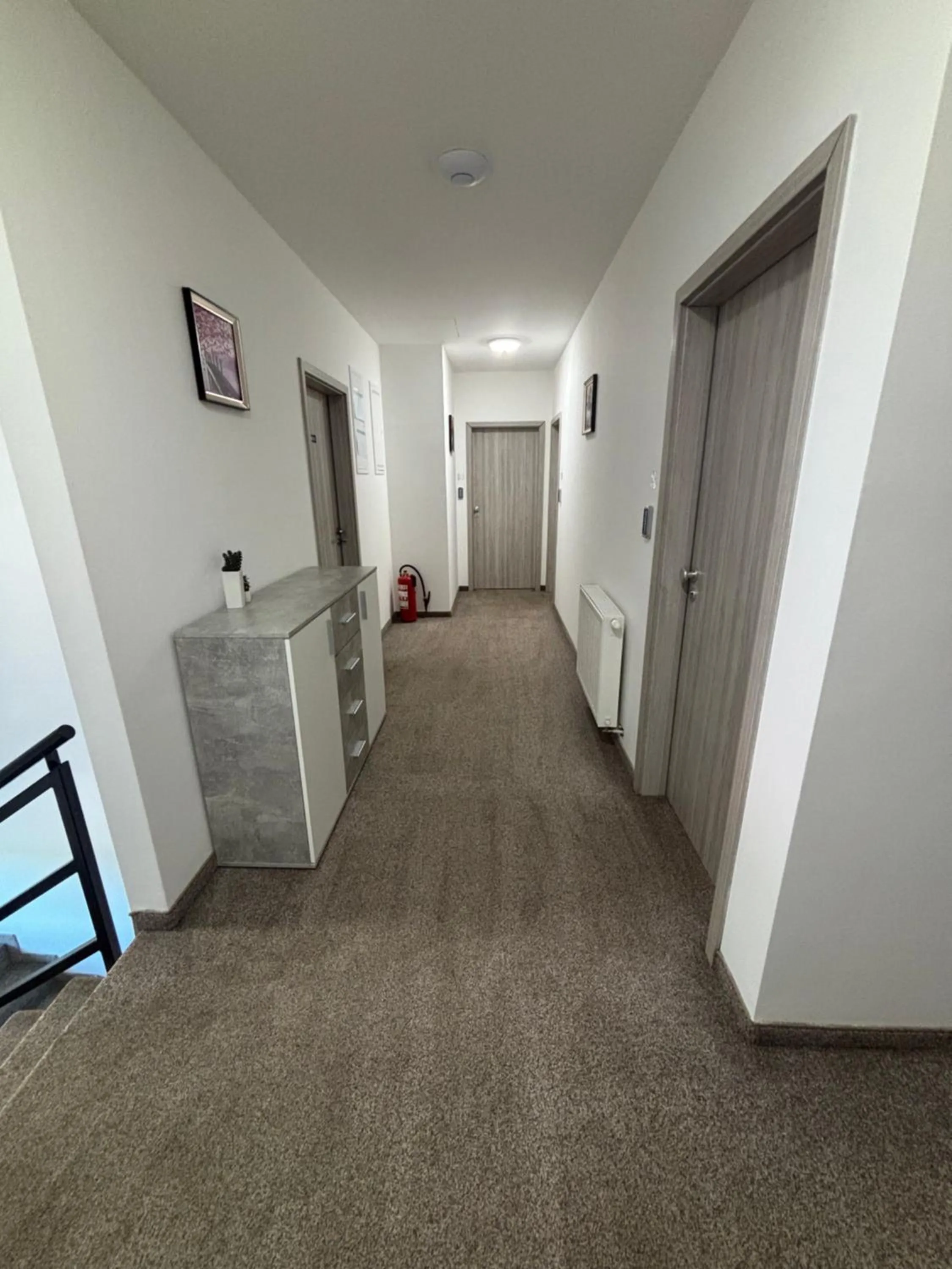 Facade/entrance in London Rooms Zagreb Airport